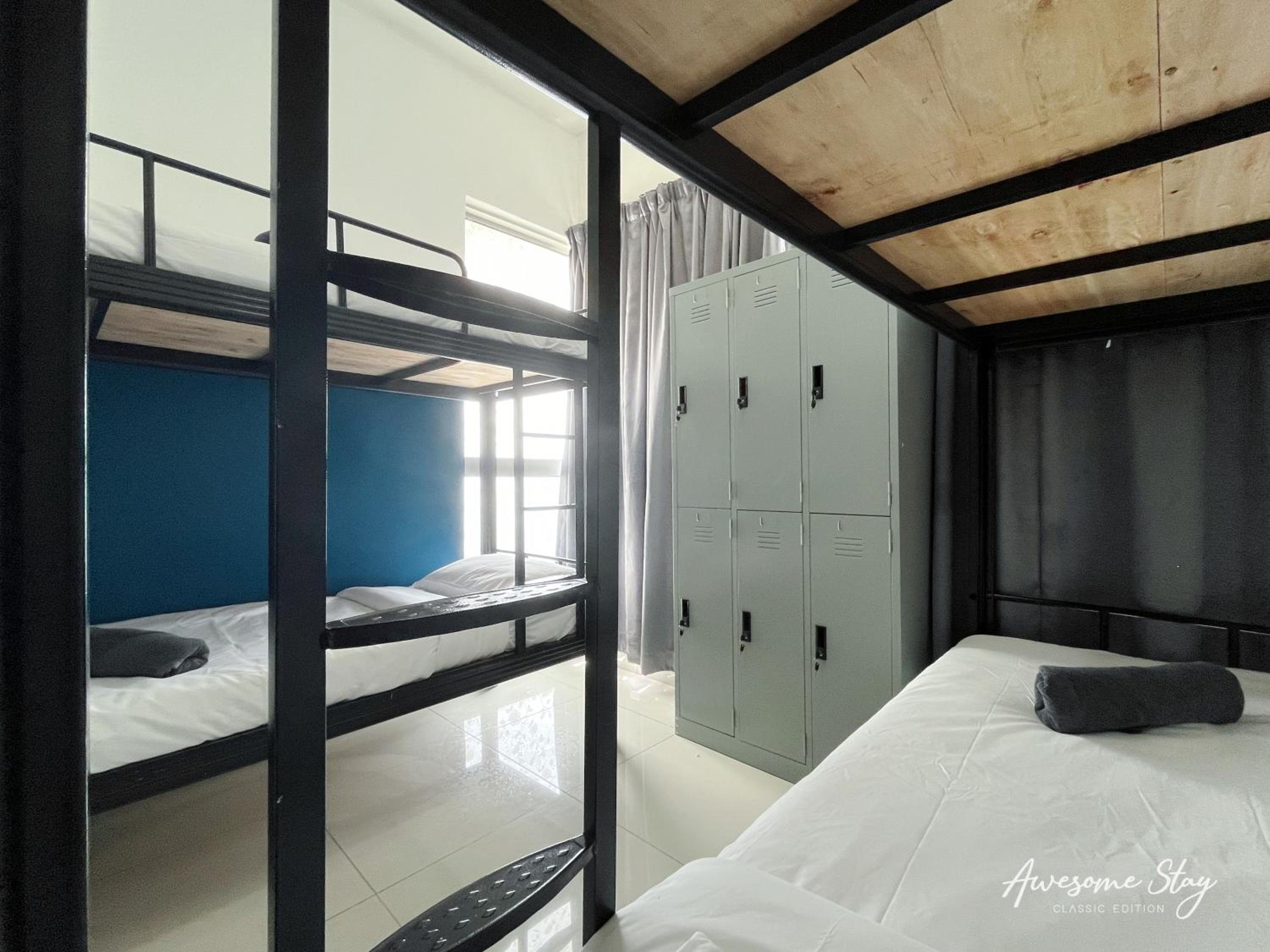 NJ Homestay Hostel at Regalia Residence
