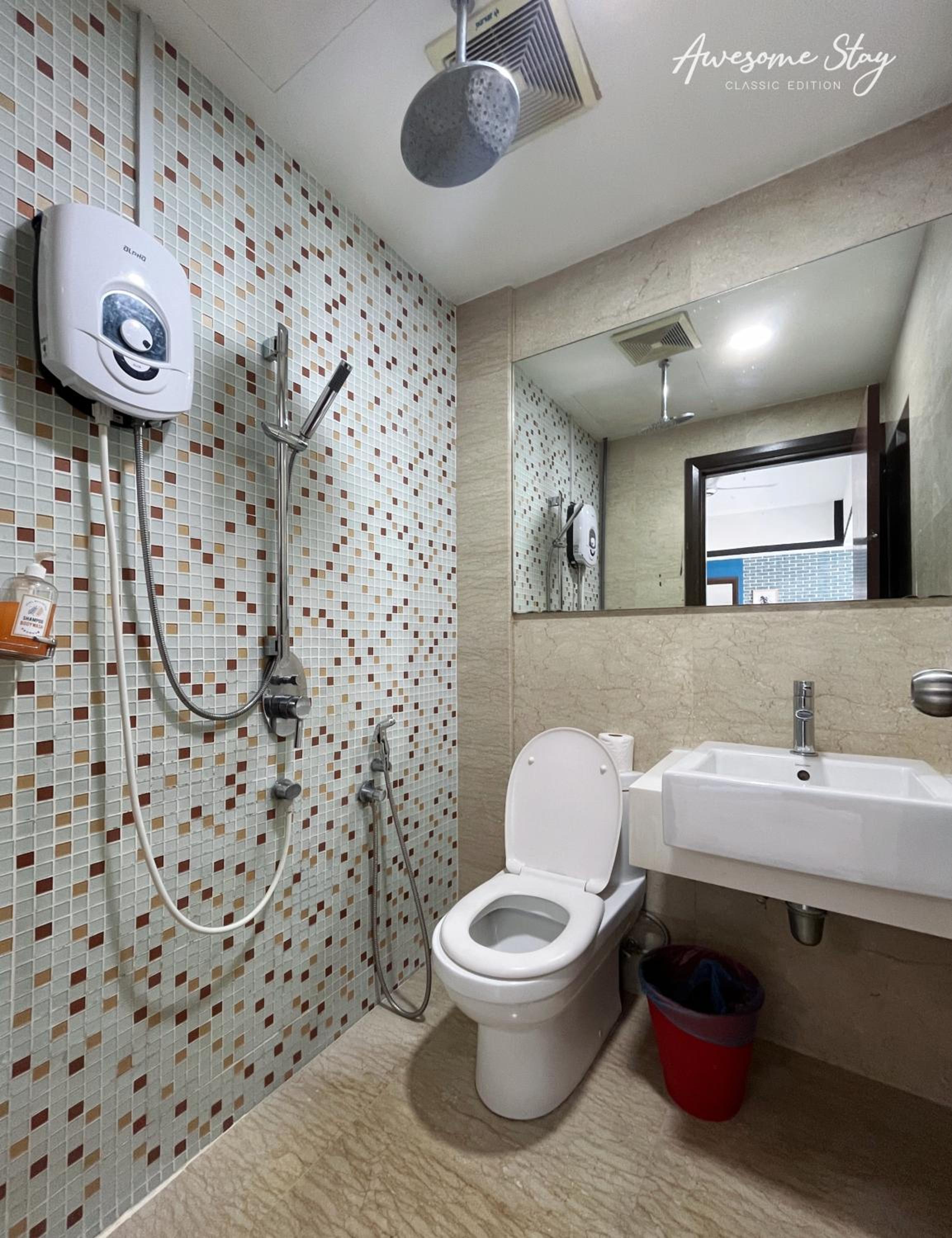 NJ Homestay Hostel at Regalia Residence