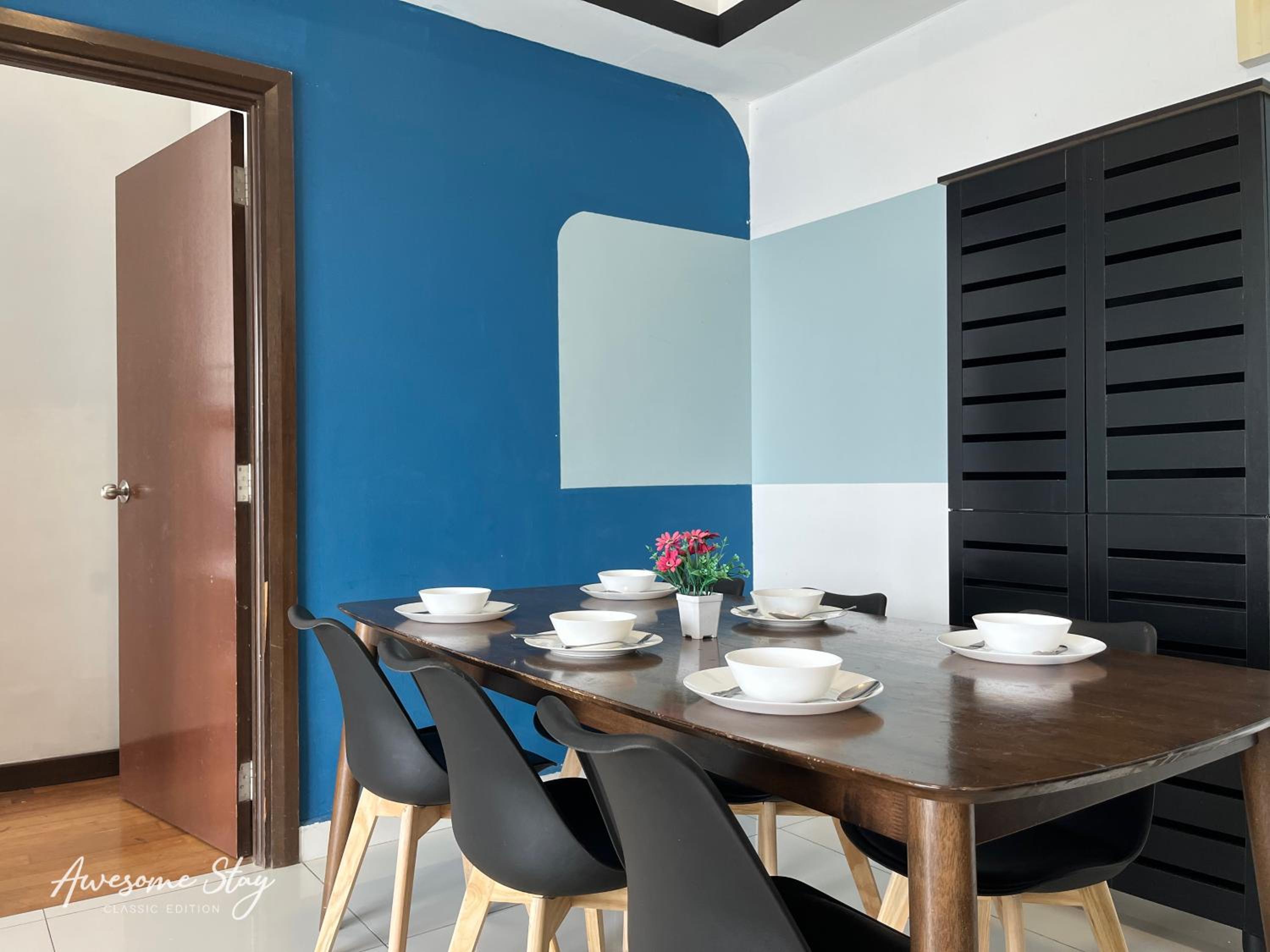 NJ Homestay Hostel at Regalia Residence