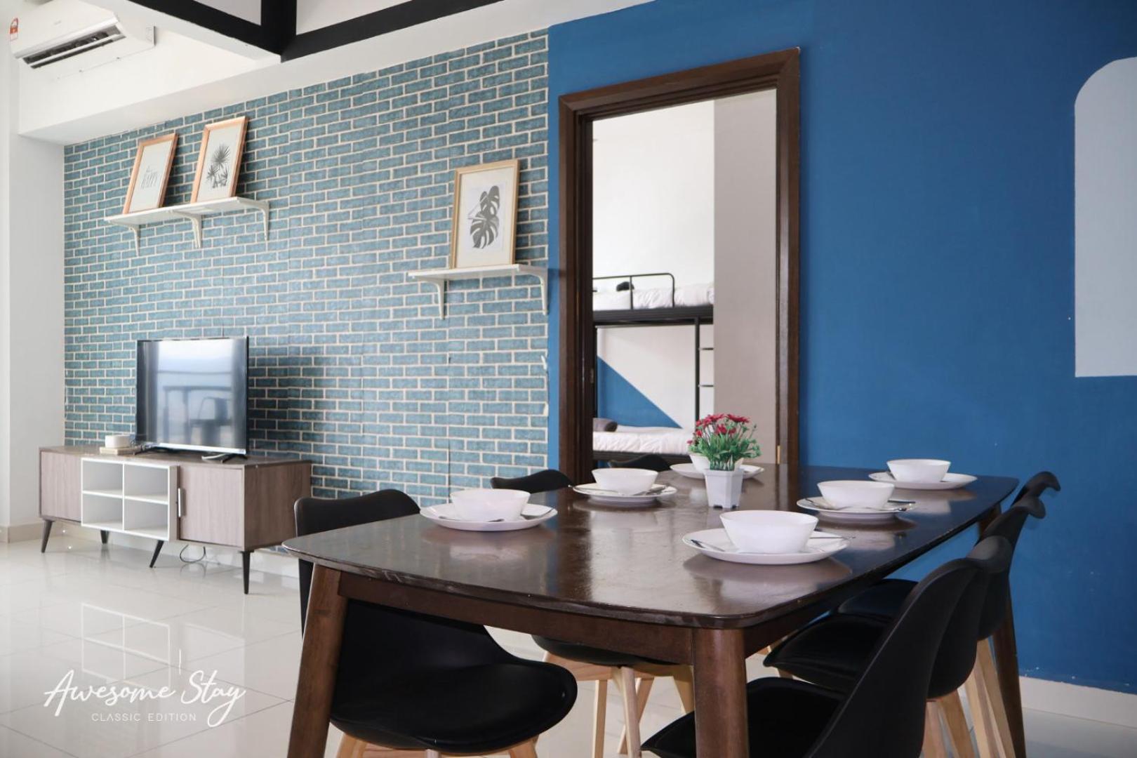 NJ Homestay Hostel at Regalia Residence