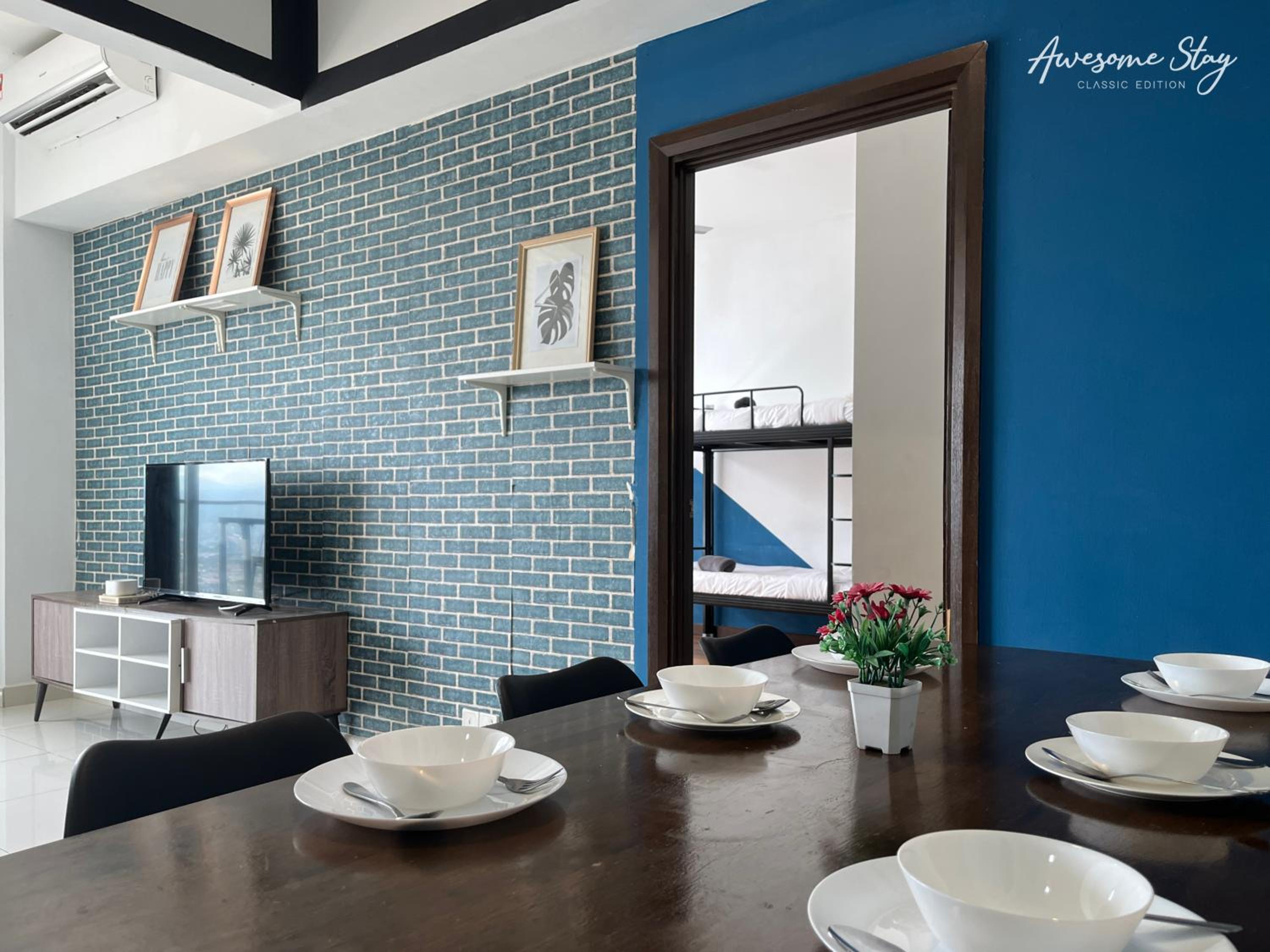 NJ Homestay Hostel at Regalia Residence