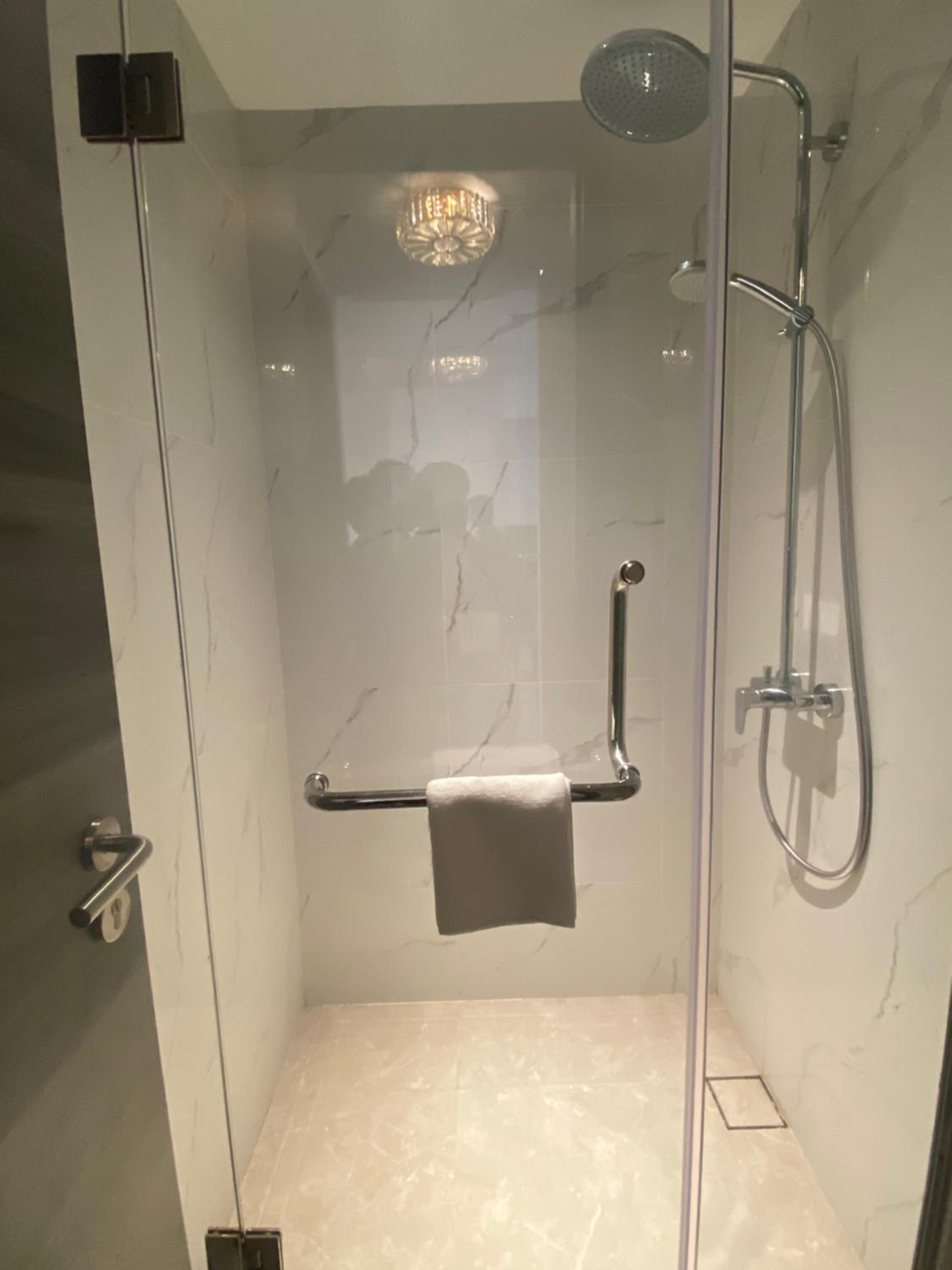 AGILE Infinity Suites TRX By AR