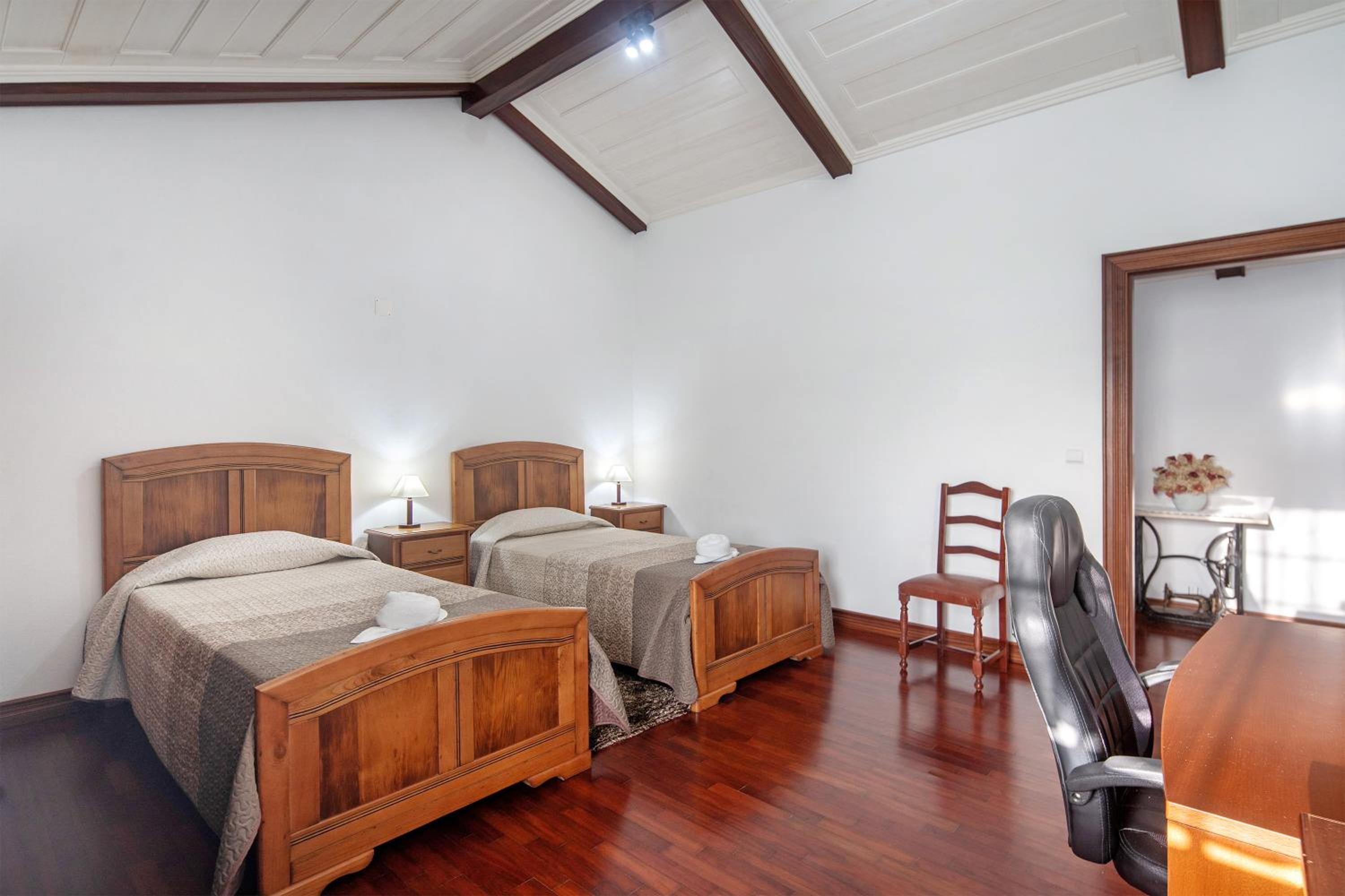 Bettencourt 2 Rooms