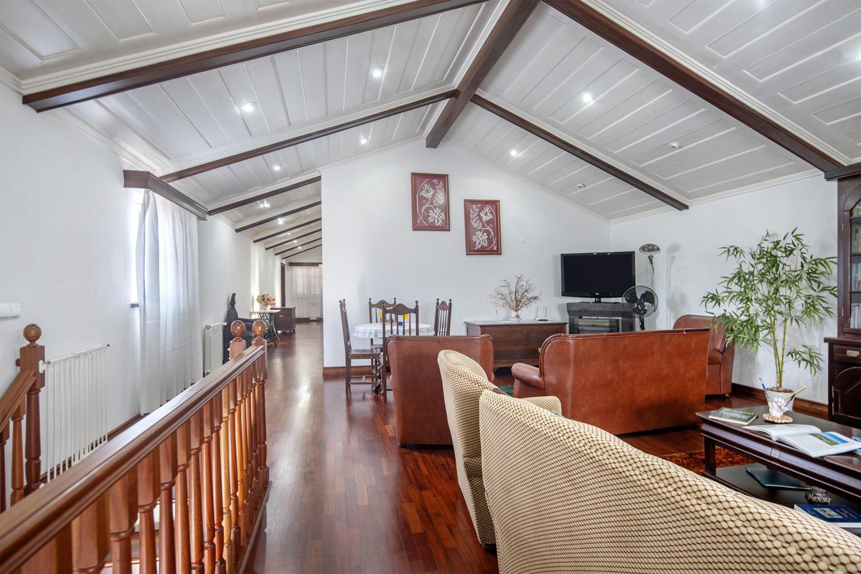 Bettencourt 2 Rooms