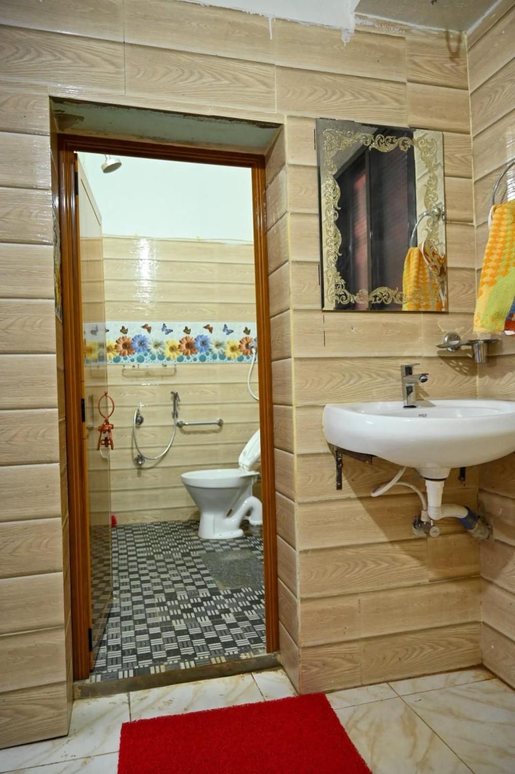 The Shadaxari Nilaya