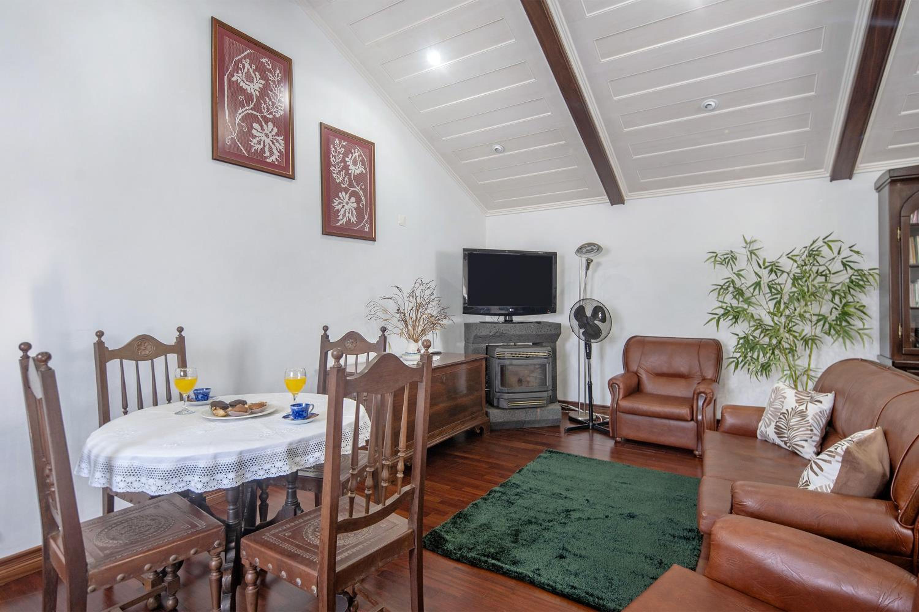 Bettencourt 2 Rooms