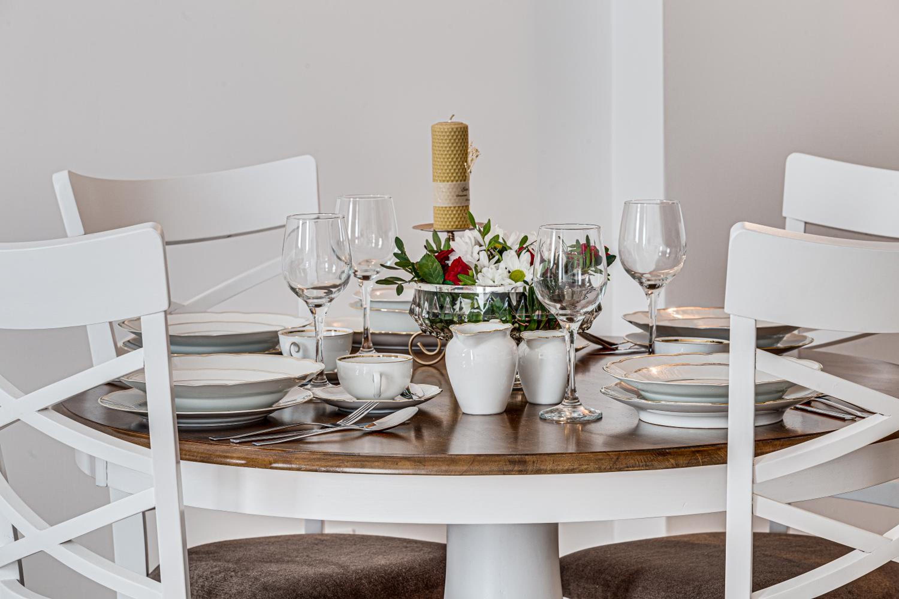 ARI Central Grand Apartments - Luxurious Stay