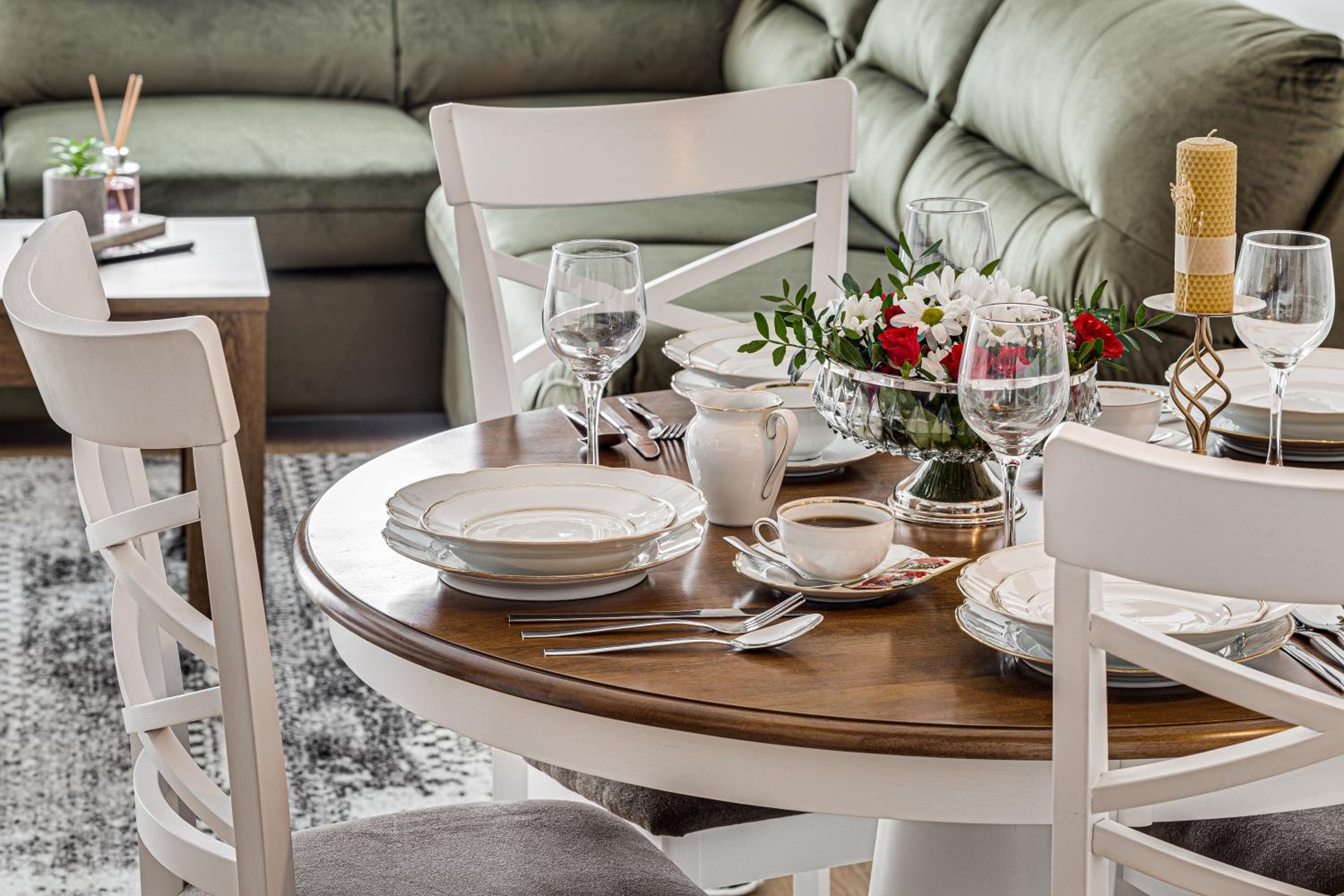 ARI Central Grand Apartments - Luxurious Stay