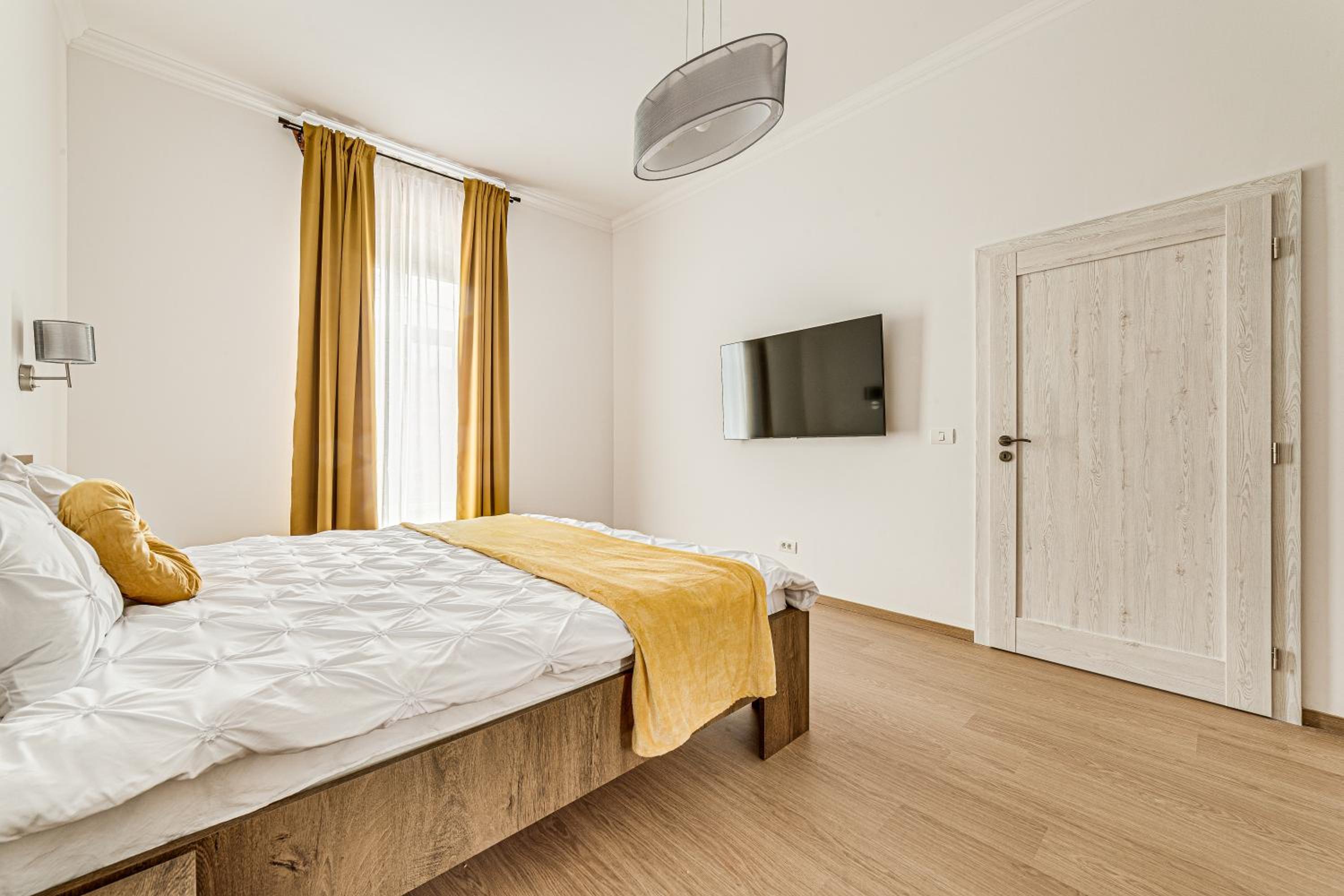 ARI Central Grand Apartments - Luxurious Stay