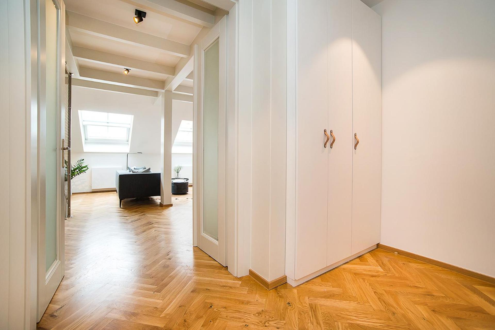 Large and modern apartment in the heart of Prague
