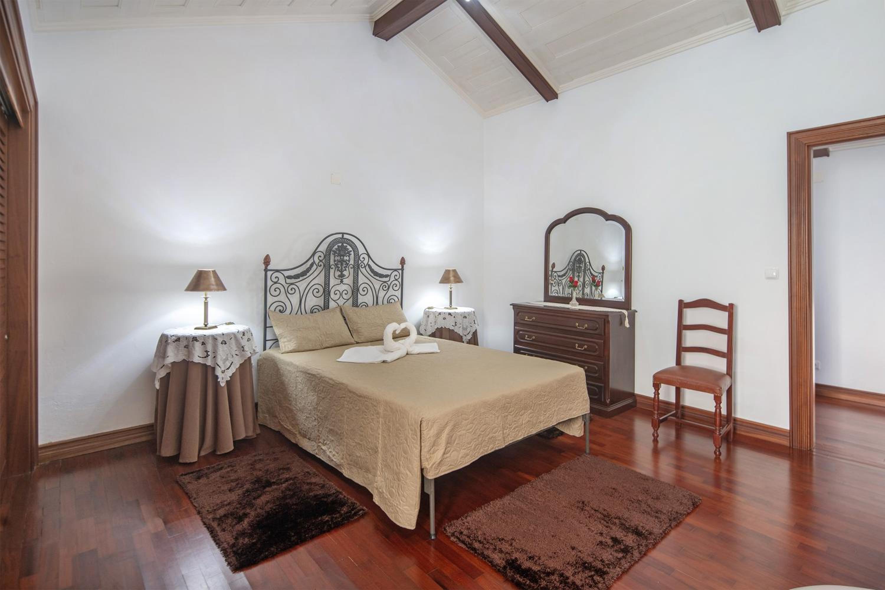 Bettencourt 2 Rooms