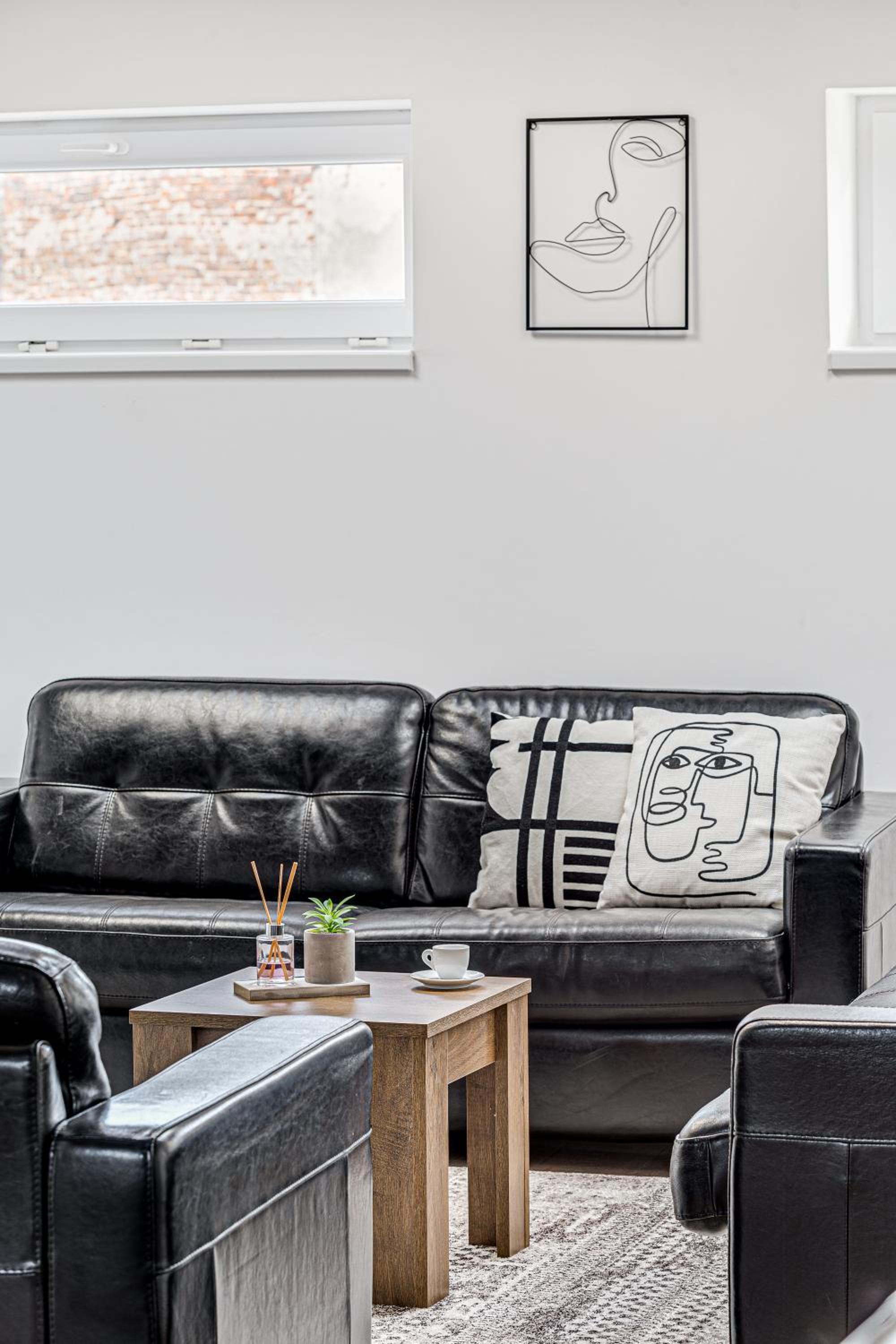 ARI Central Grand Apartments - Luxurious Stay
