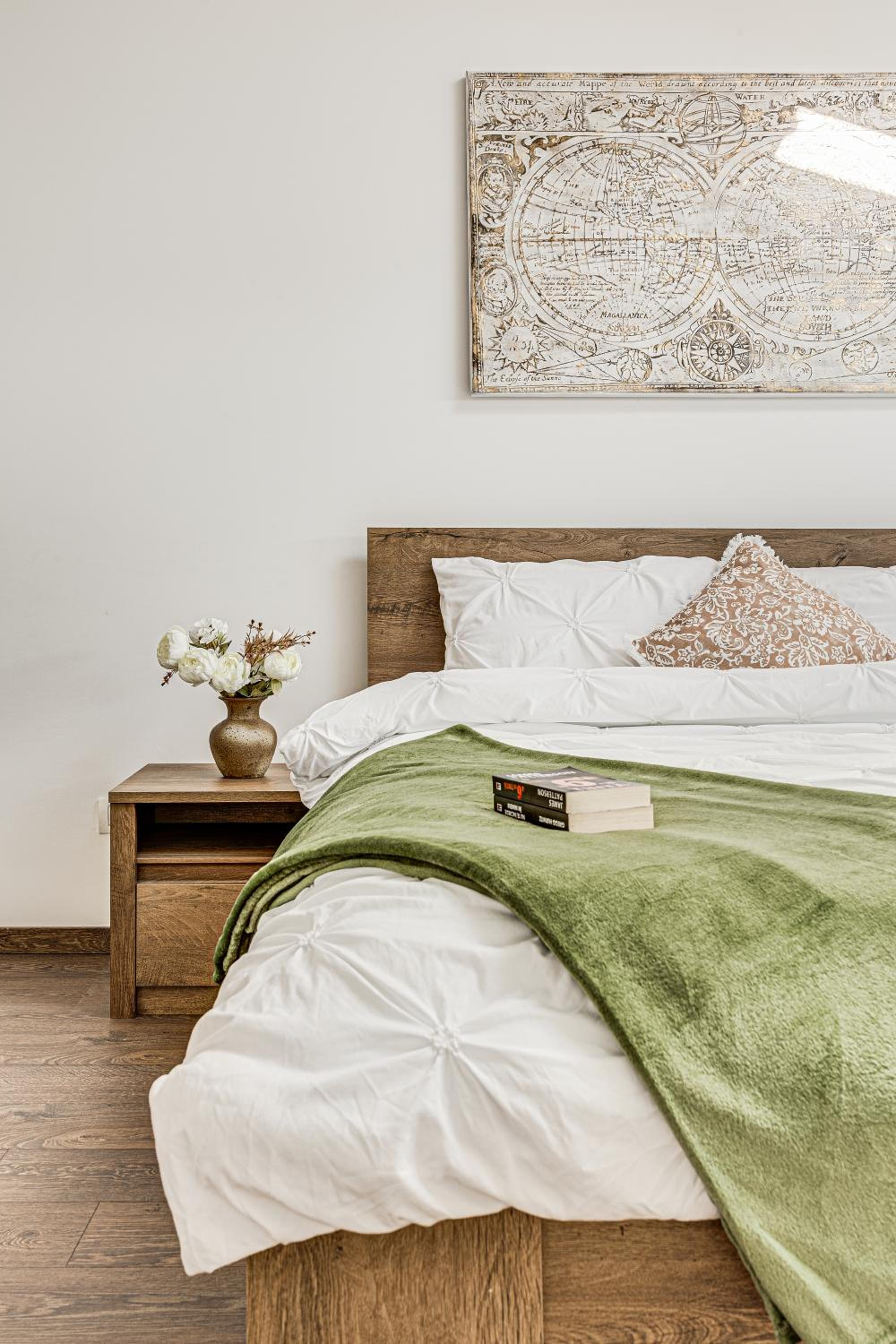 ARI Central Grand Apartments - Luxurious Stay