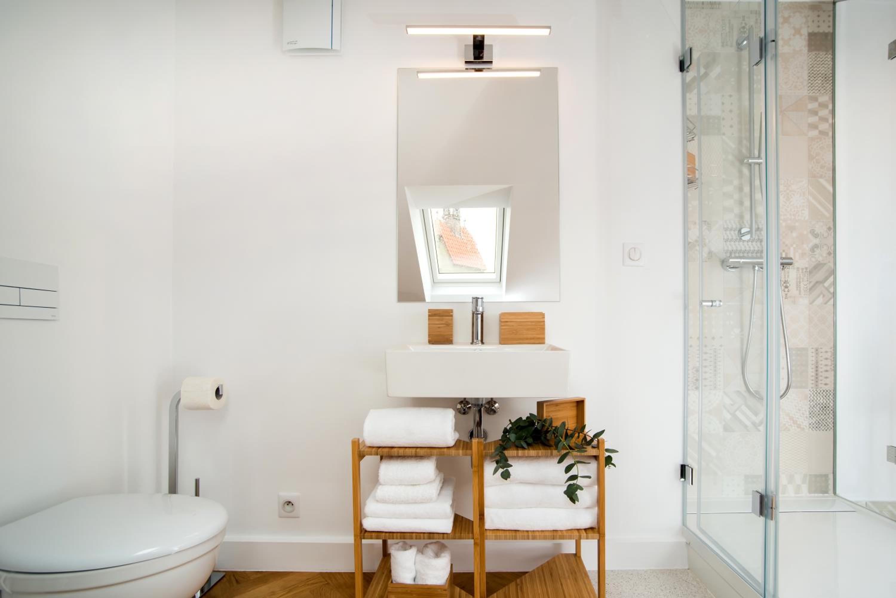 Large and modern apartment in the heart of Prague