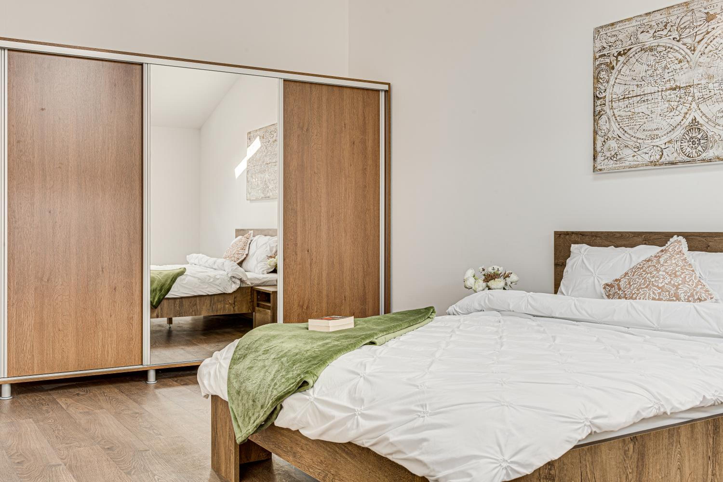 ARI Central Grand Apartments - Luxurious Stay