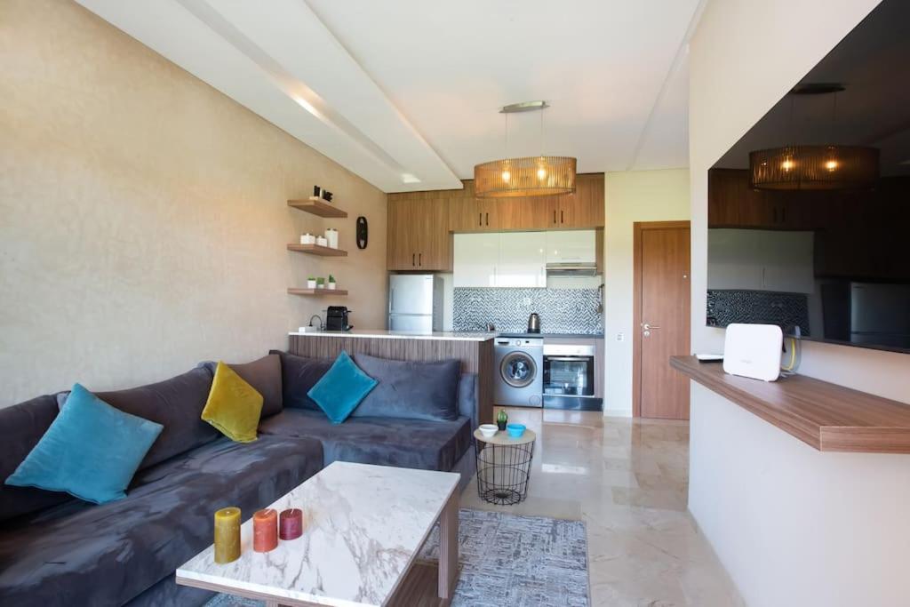 Cozy&Elegant-Prestigia-pool-10min from Gueliz
