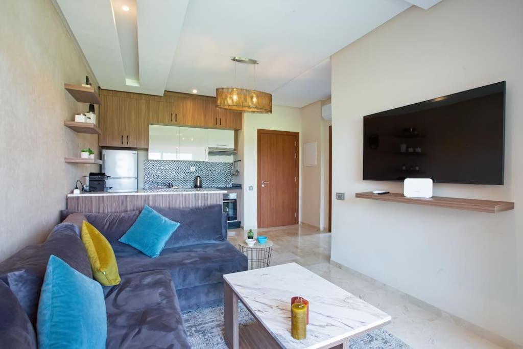 Cozy&Elegant-Prestigia-pool-10min from Gueliz