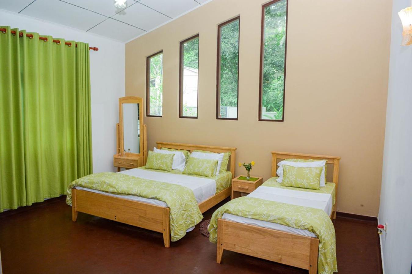 Villa for leisure and work at Kalutara suburbs view 4
