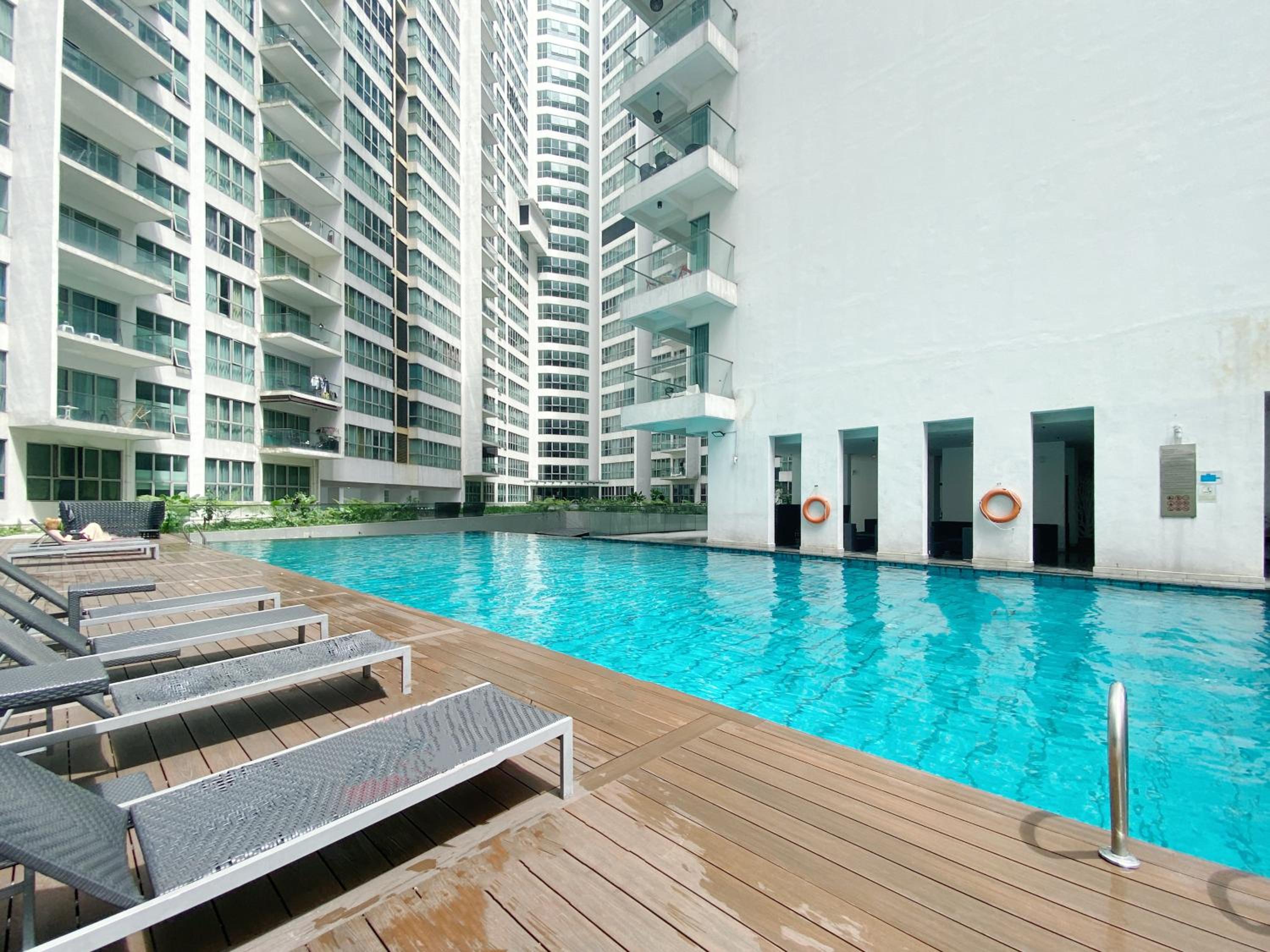 NJ Homestay Hostel at Regalia Residence
