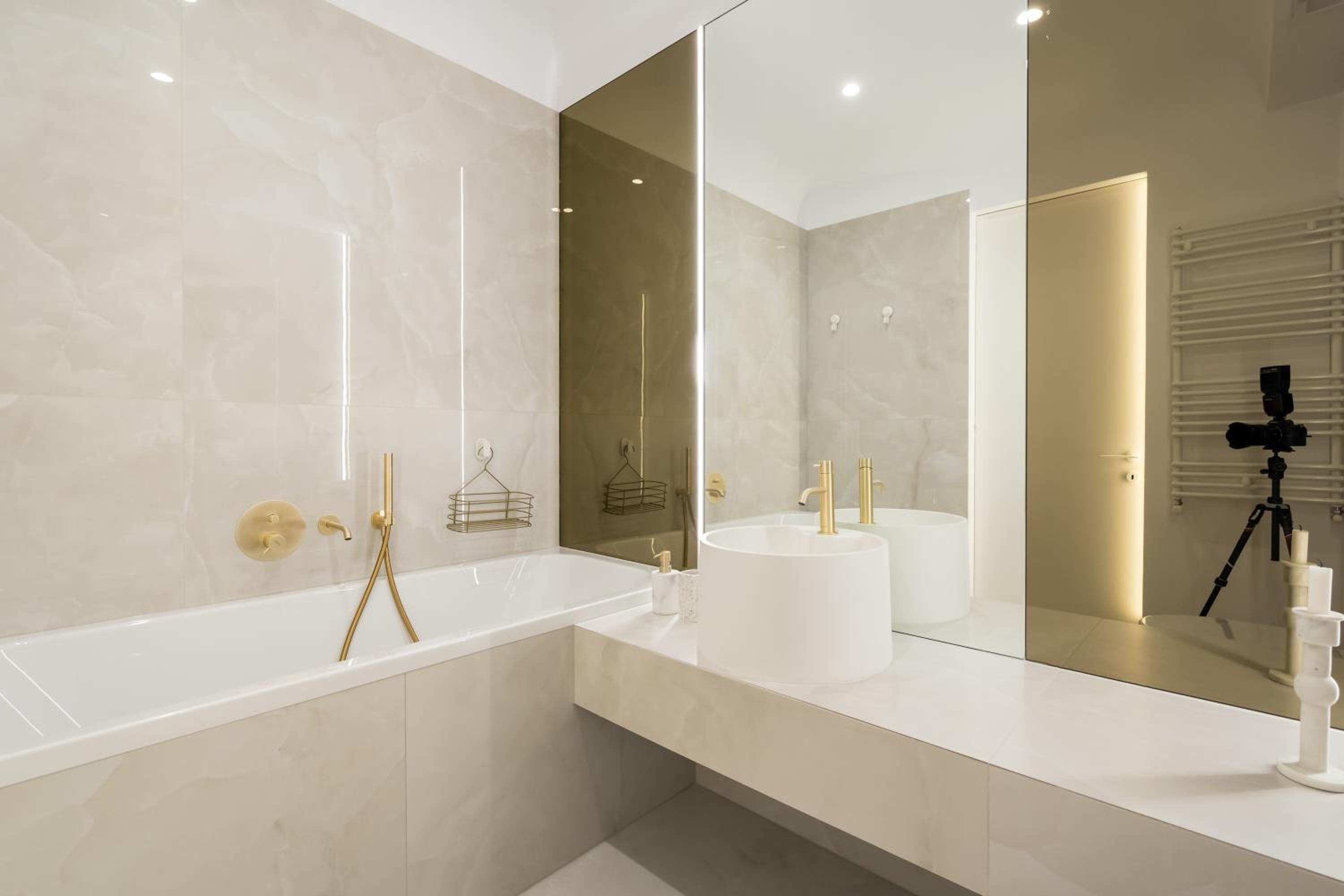 Cortina North Premium Smart Apartment with Parking