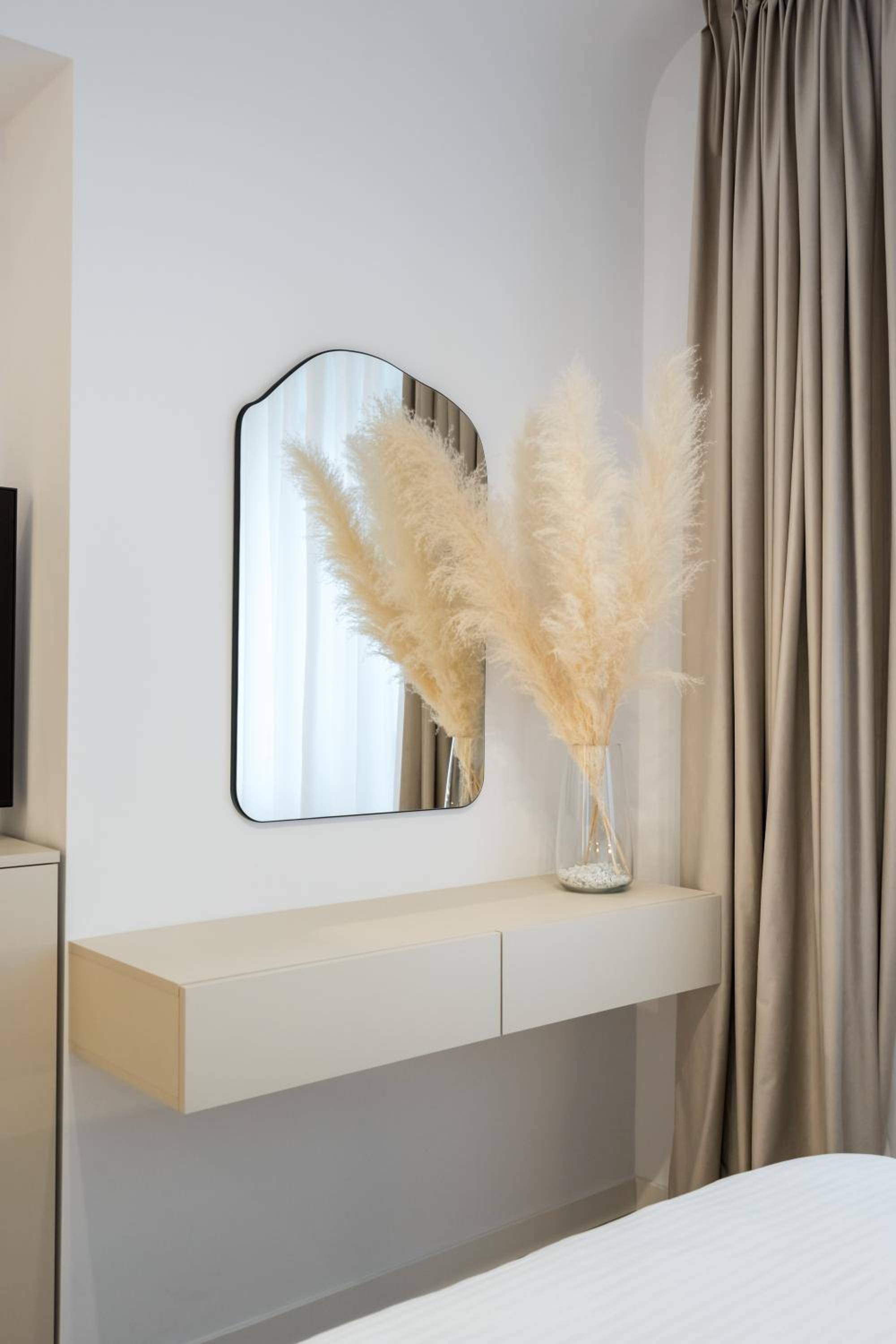 Cortina North Premium Smart Apartment with Parking
