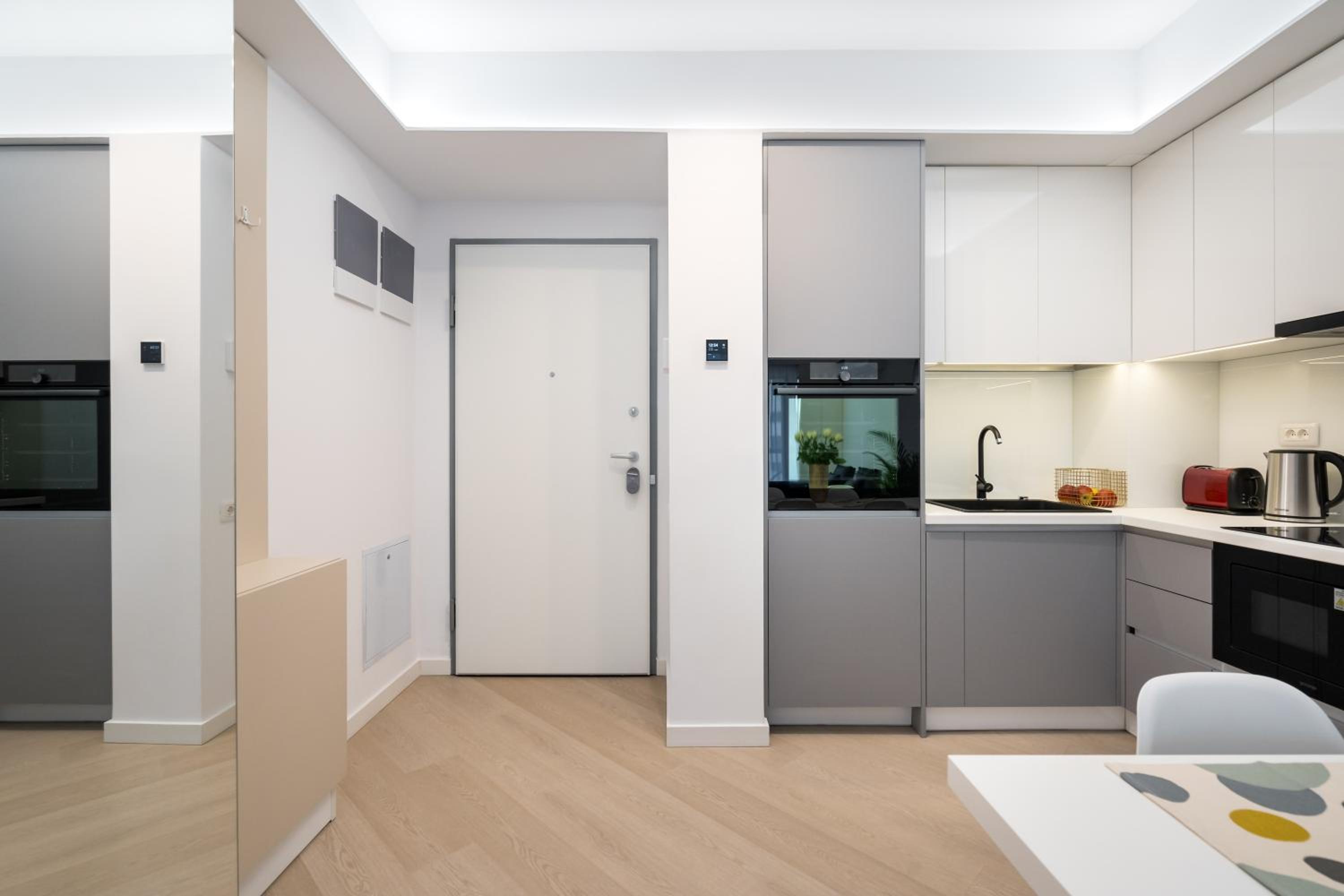 Cortina North Premium Smart Apartment with Parking