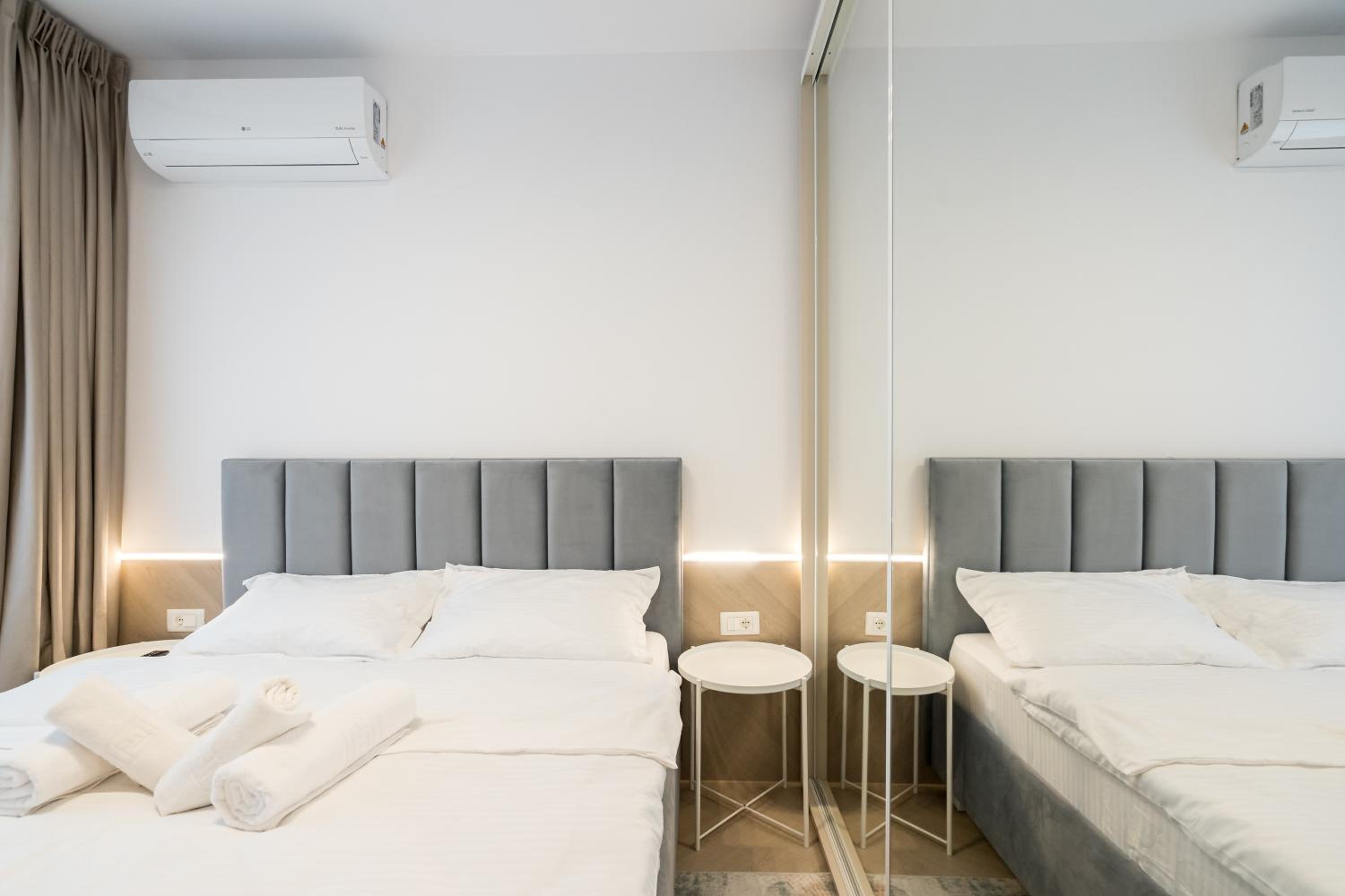 Cortina North Premium Smart Apartment with Parking
