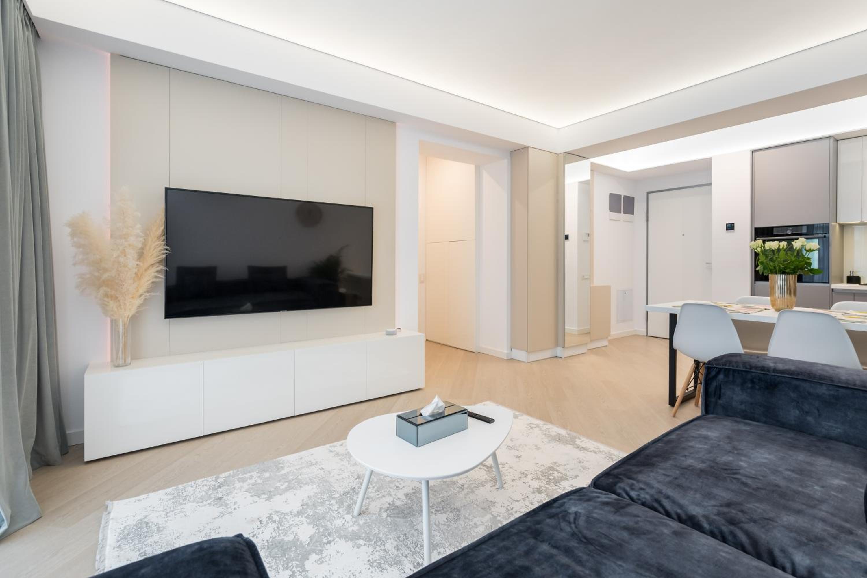 Cortina North Premium Smart Apartment with Parking