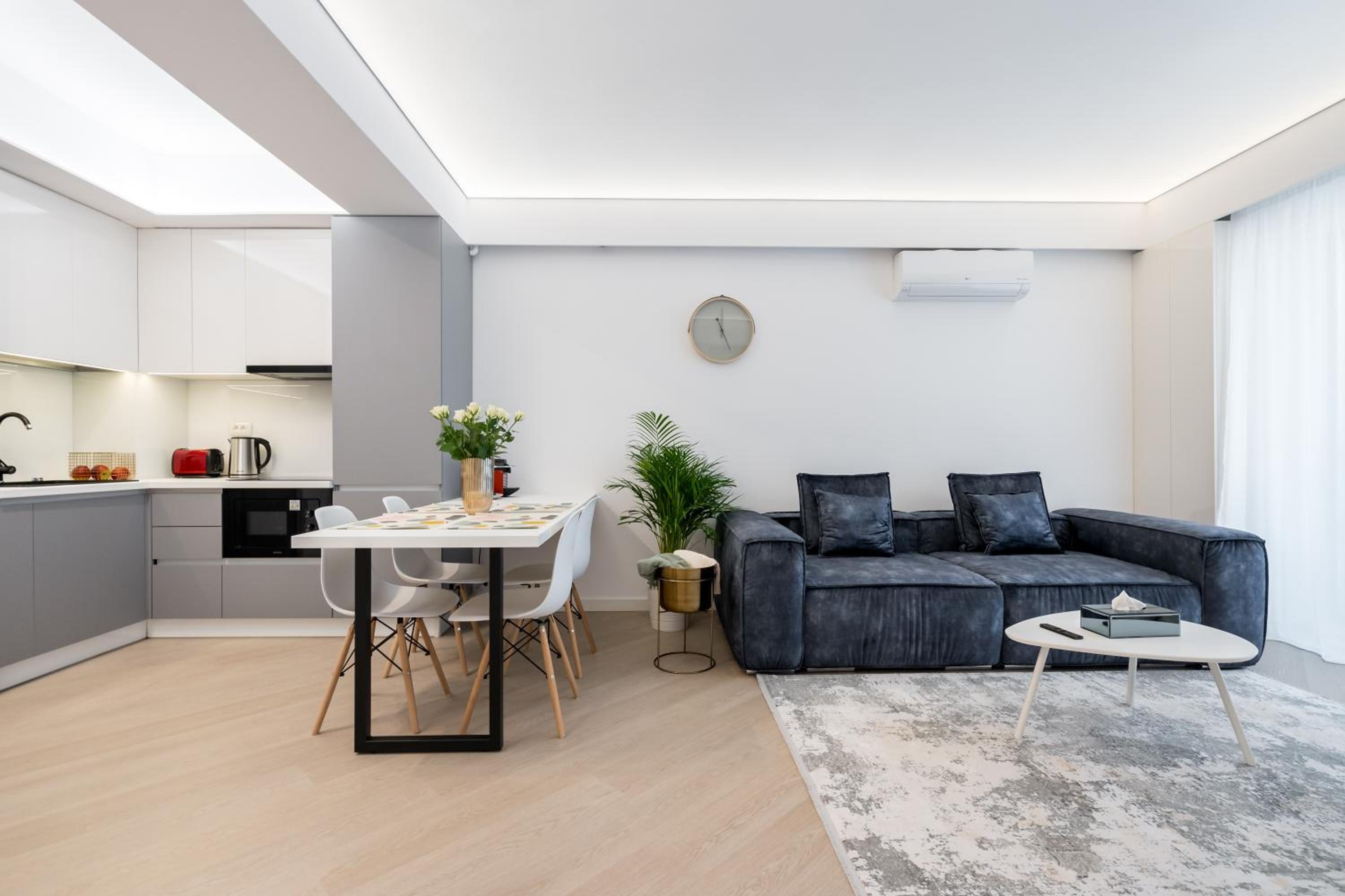 Cortina North Premium Smart Apartment with Parking