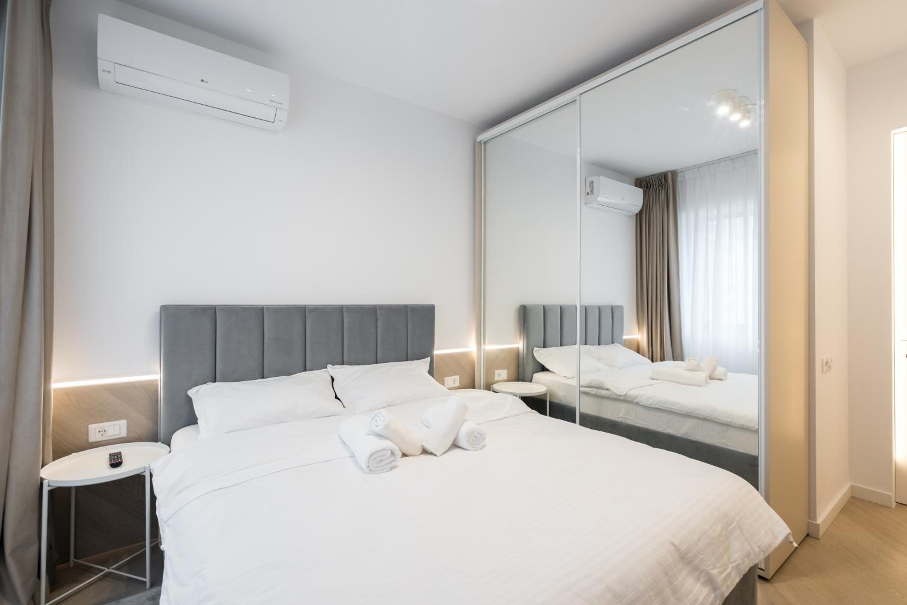 Cortina North Premium Smart Apartment with Parking