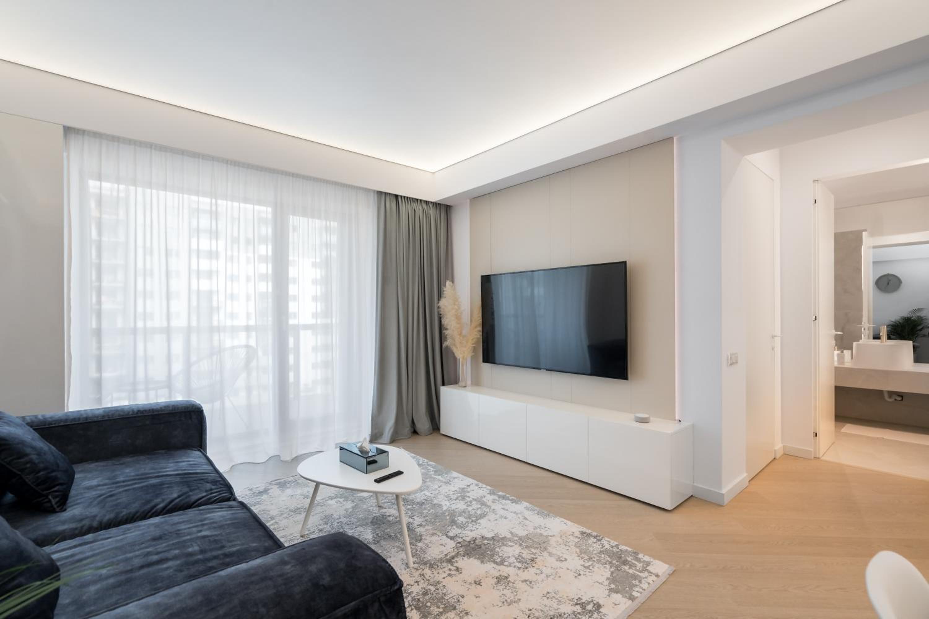 Cortina North Premium Smart Apartment with Parking
