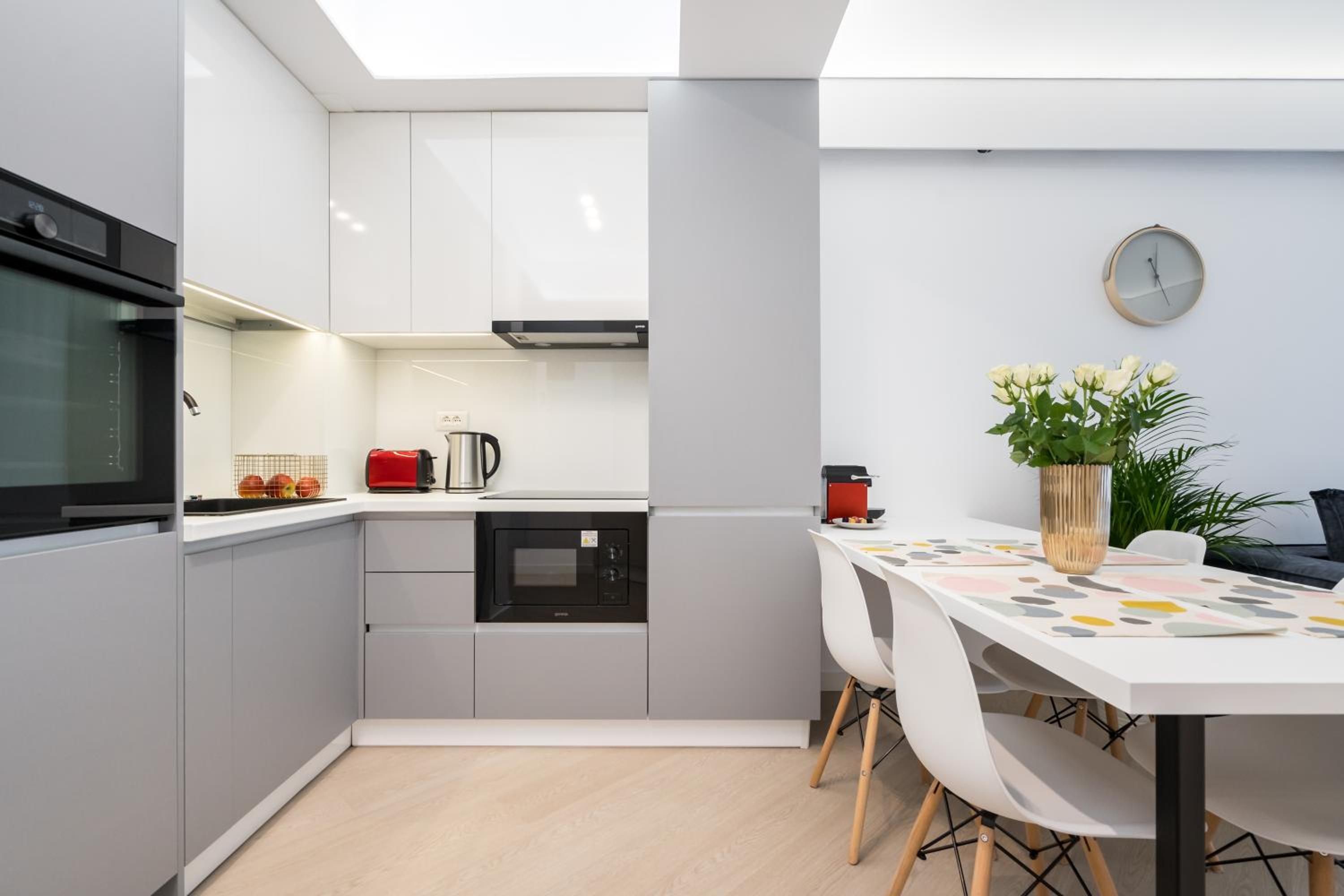 Cortina North Premium Smart Apartment with Parking