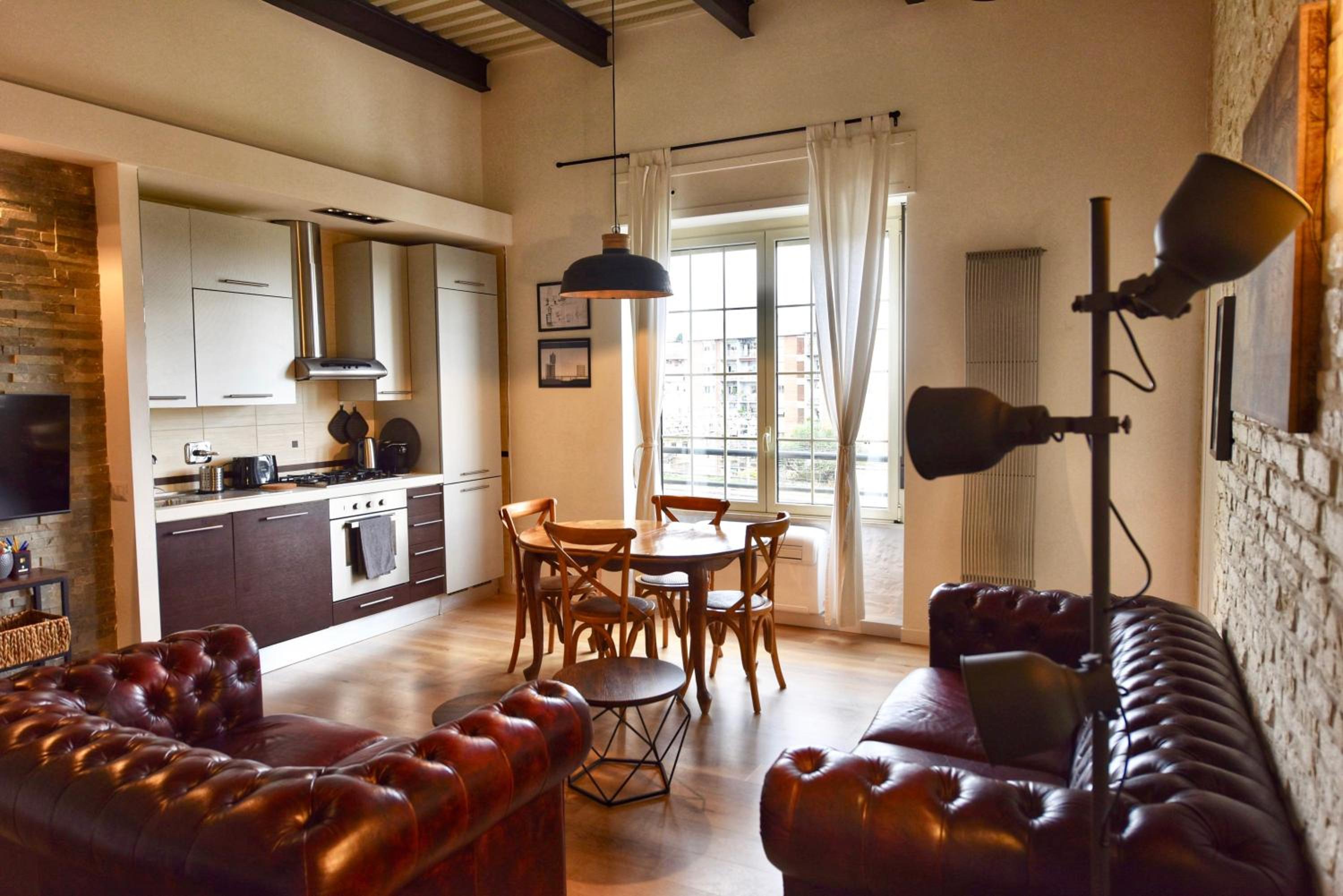 Industrial Loft Trastevere Station