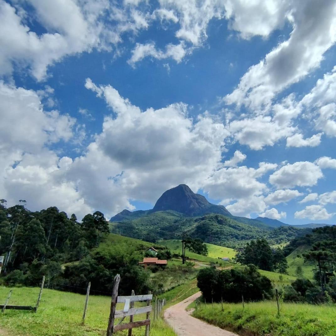 Casa das Araucárias - Sítio Salamandra, Vale do Matutu