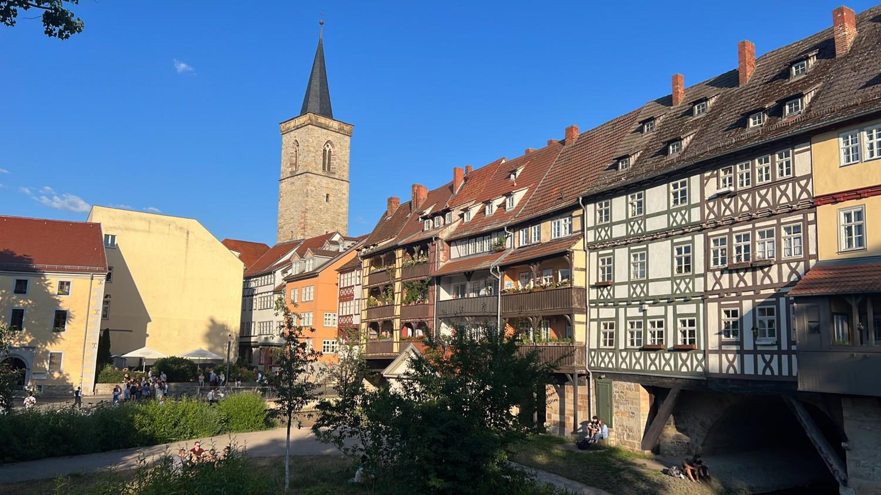 Ferienwohnung Schildblick Modernes Apartment direkt in der Altstadt von Erfurt nahe der Krämerbrücke - beste Innenstadtlage
