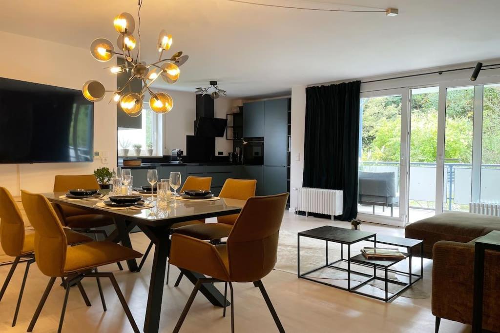 Grafschafft angenehmes wohnen - 2 Schlafzimmer I Tiefgarage I Balkon