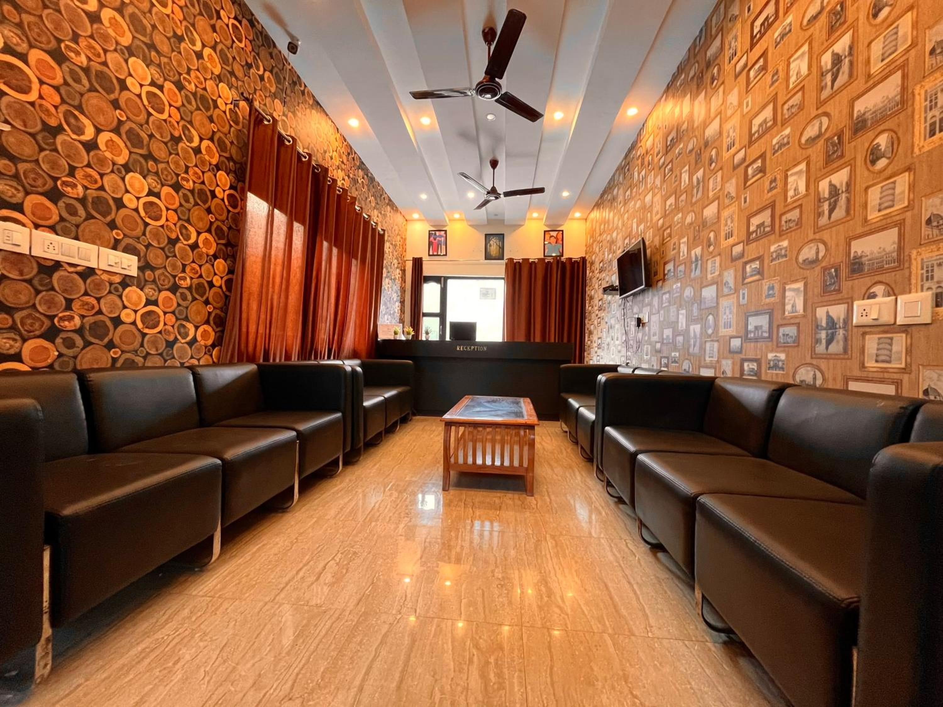 lounge