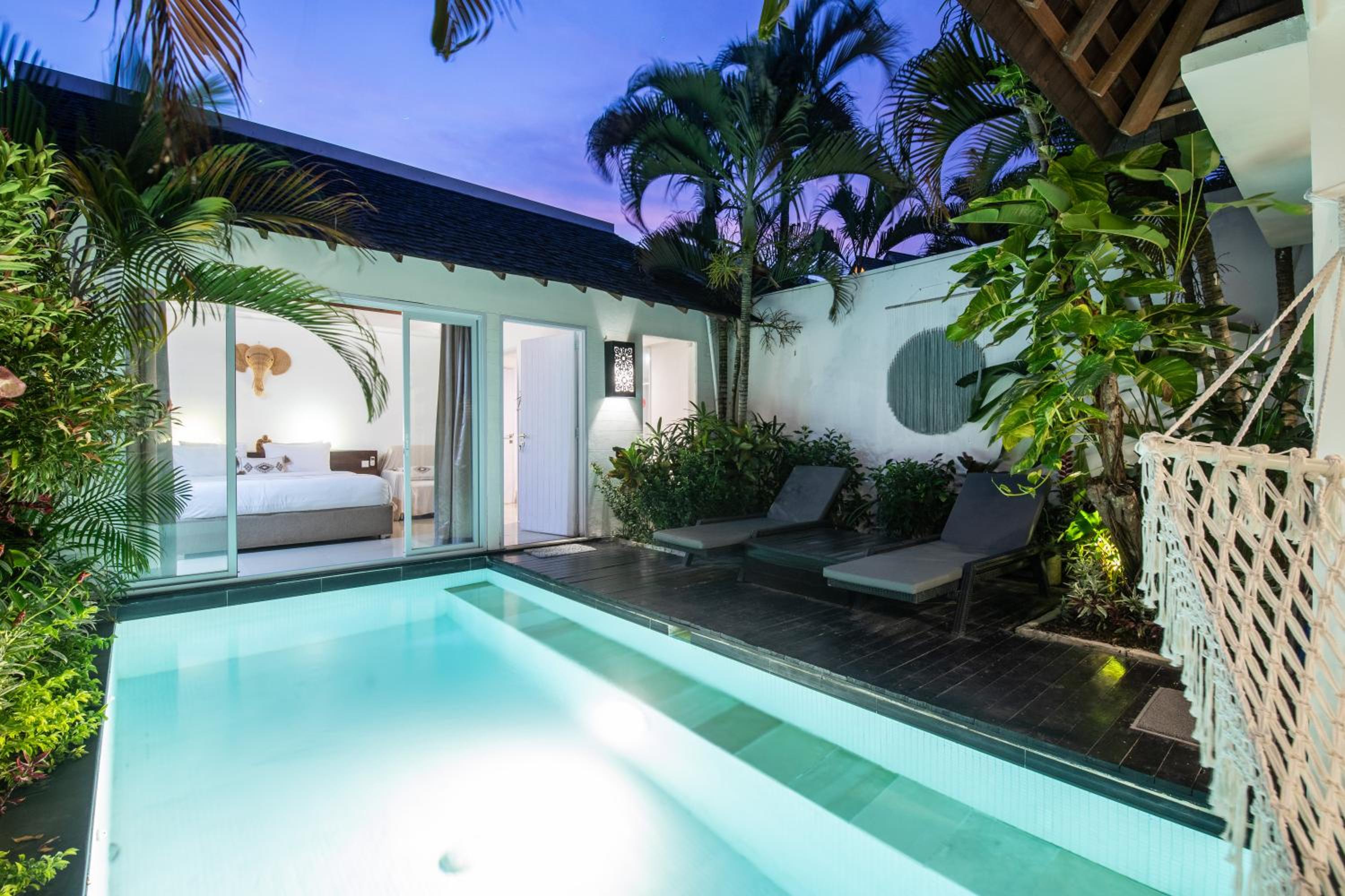 1-BR Private Pool Villa Seminyak Kunti St view 4