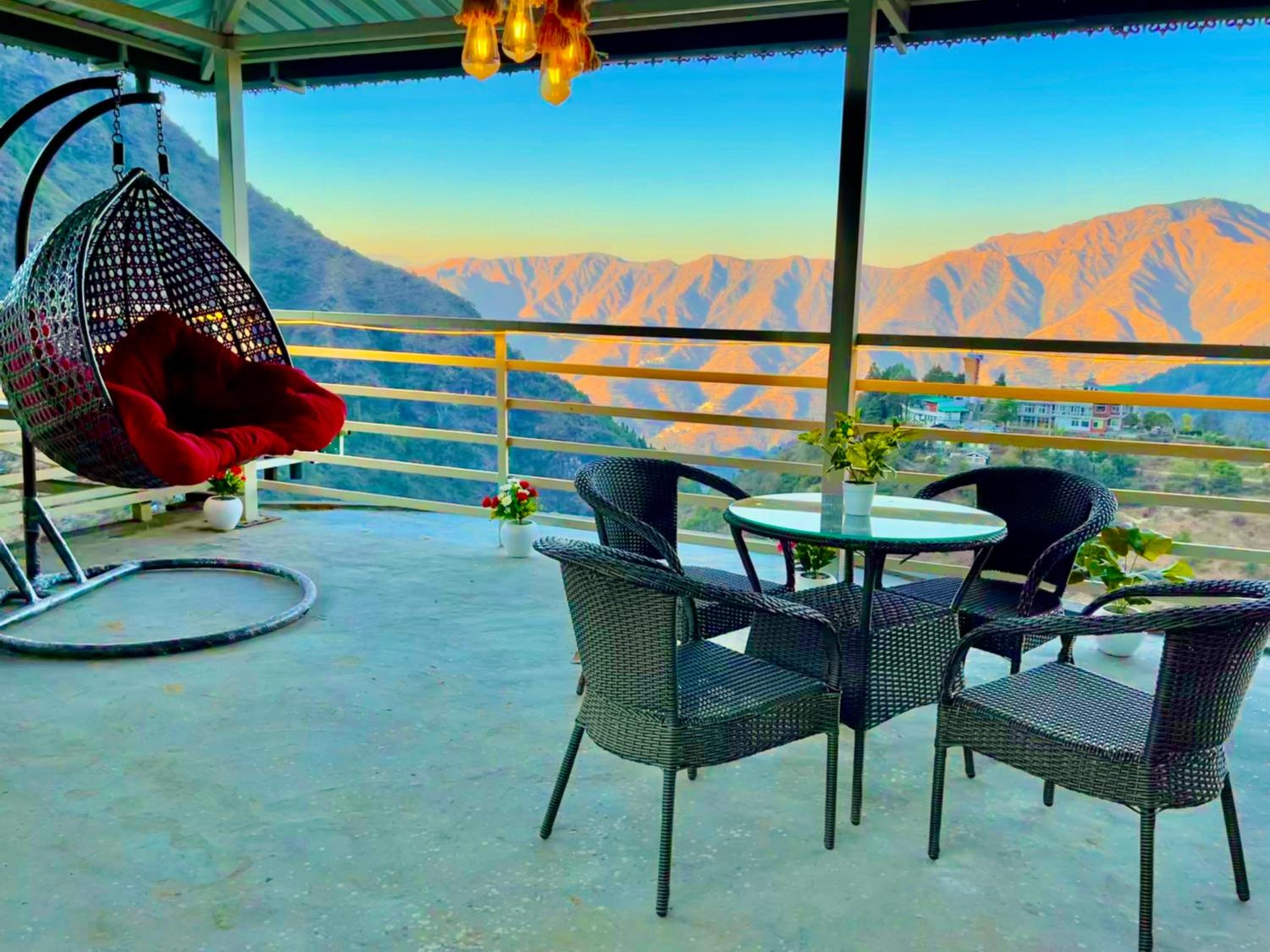 The kempty Fall Resort, Mussoorie - Lavish & Luxury Stay view 4