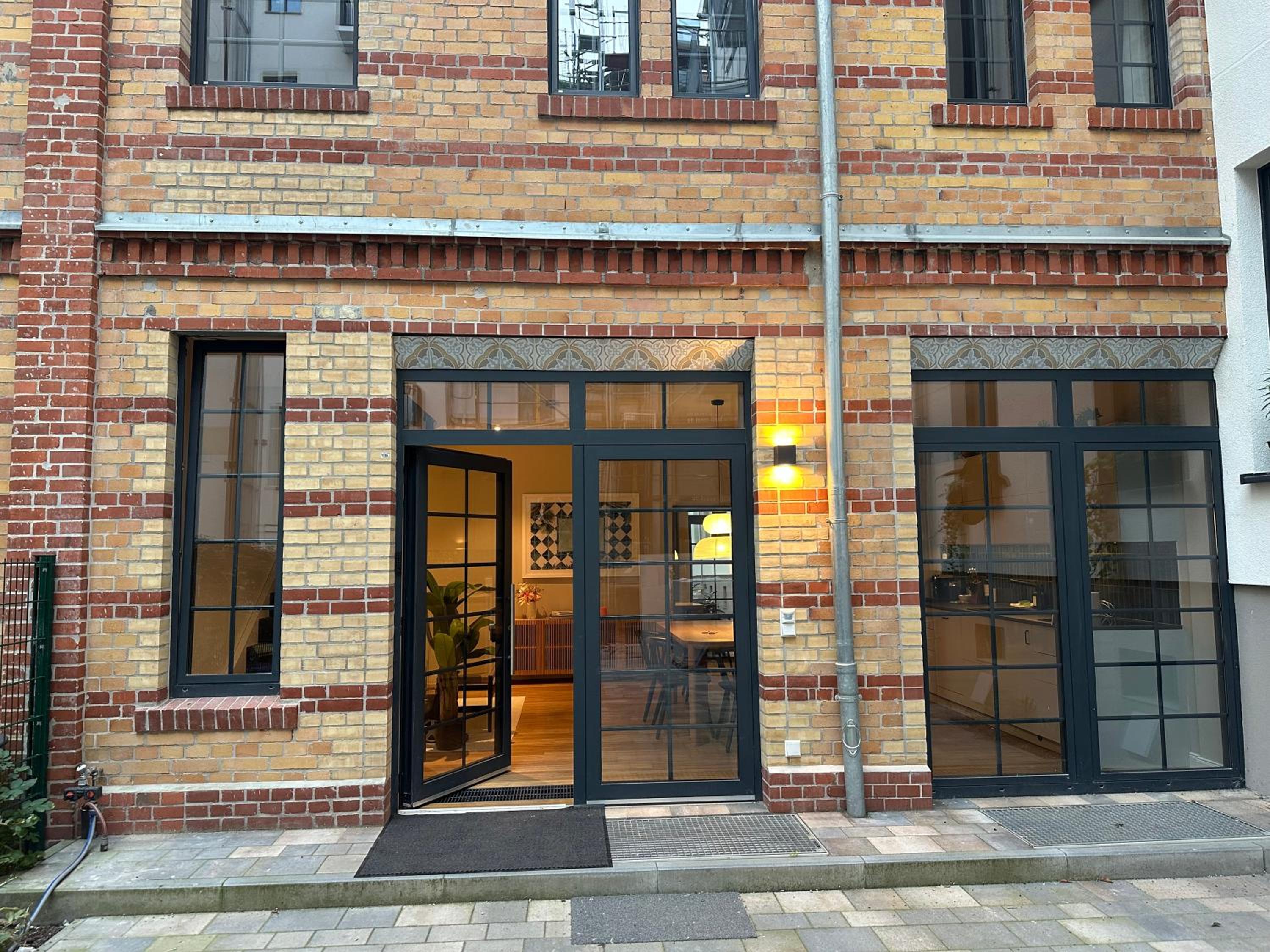 Large, comfortable and luxurious flat in Berlin Center, Prenzlauer Berg