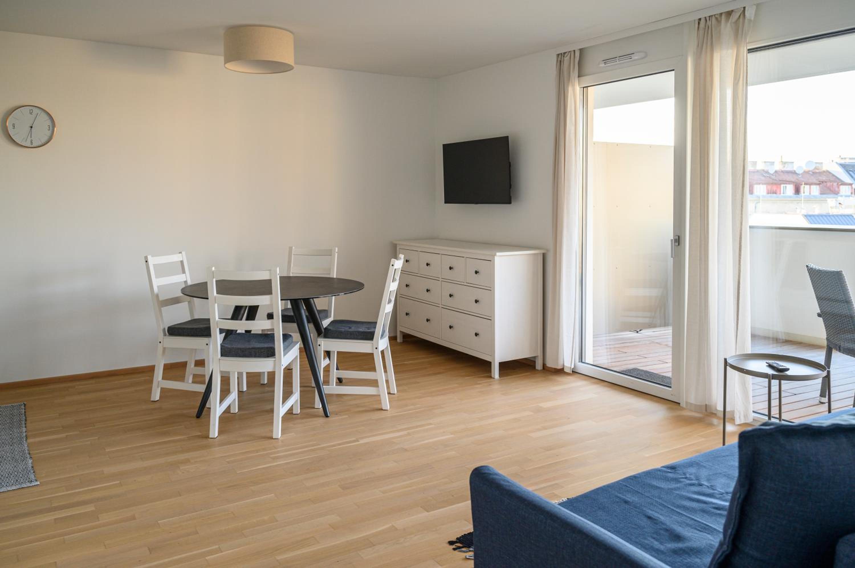 Vienna Sunny Side Up Apartments