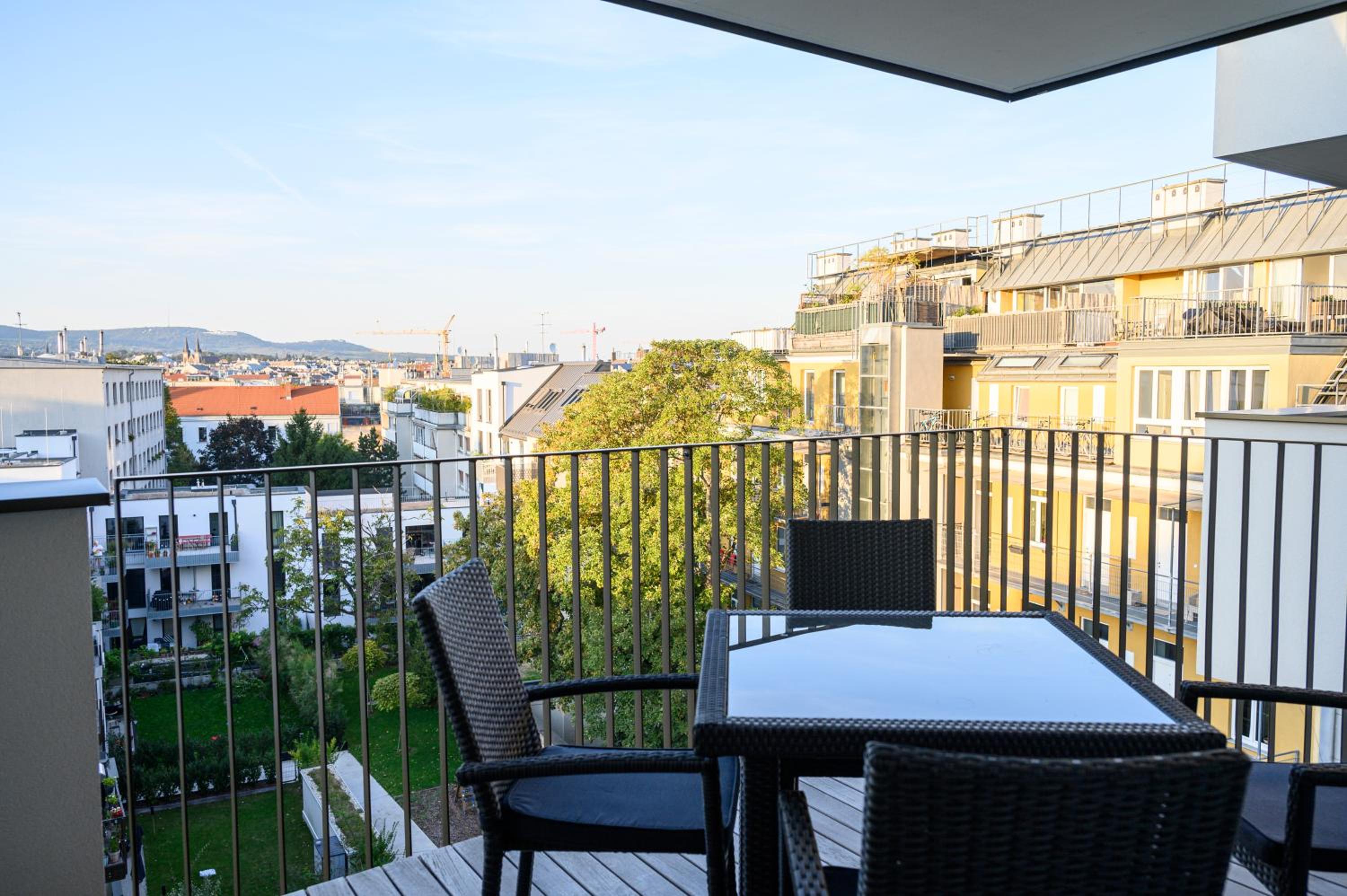 Vienna Sunny Side Up Apartments