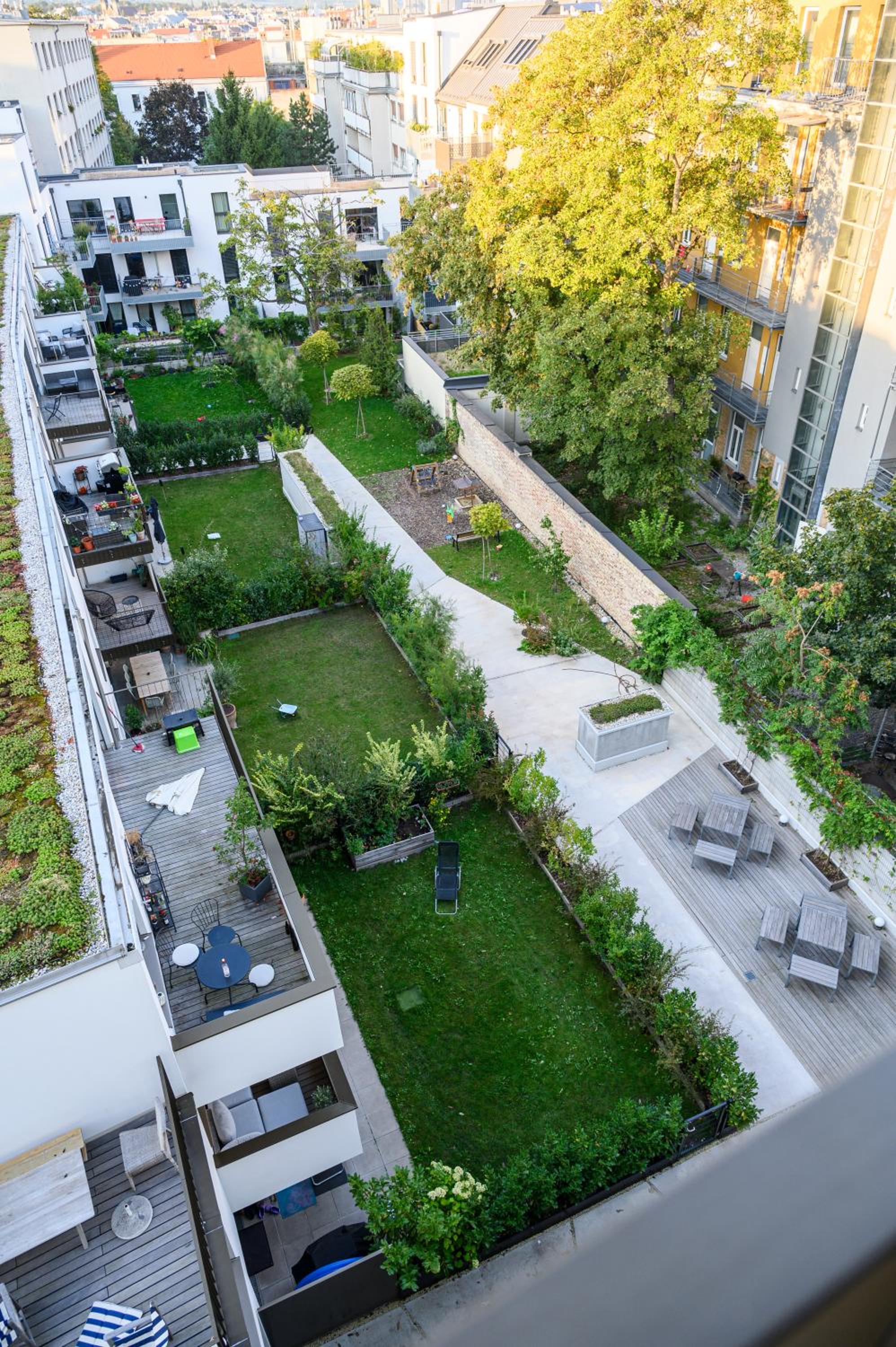 Vienna Sunny Side Up Apartments