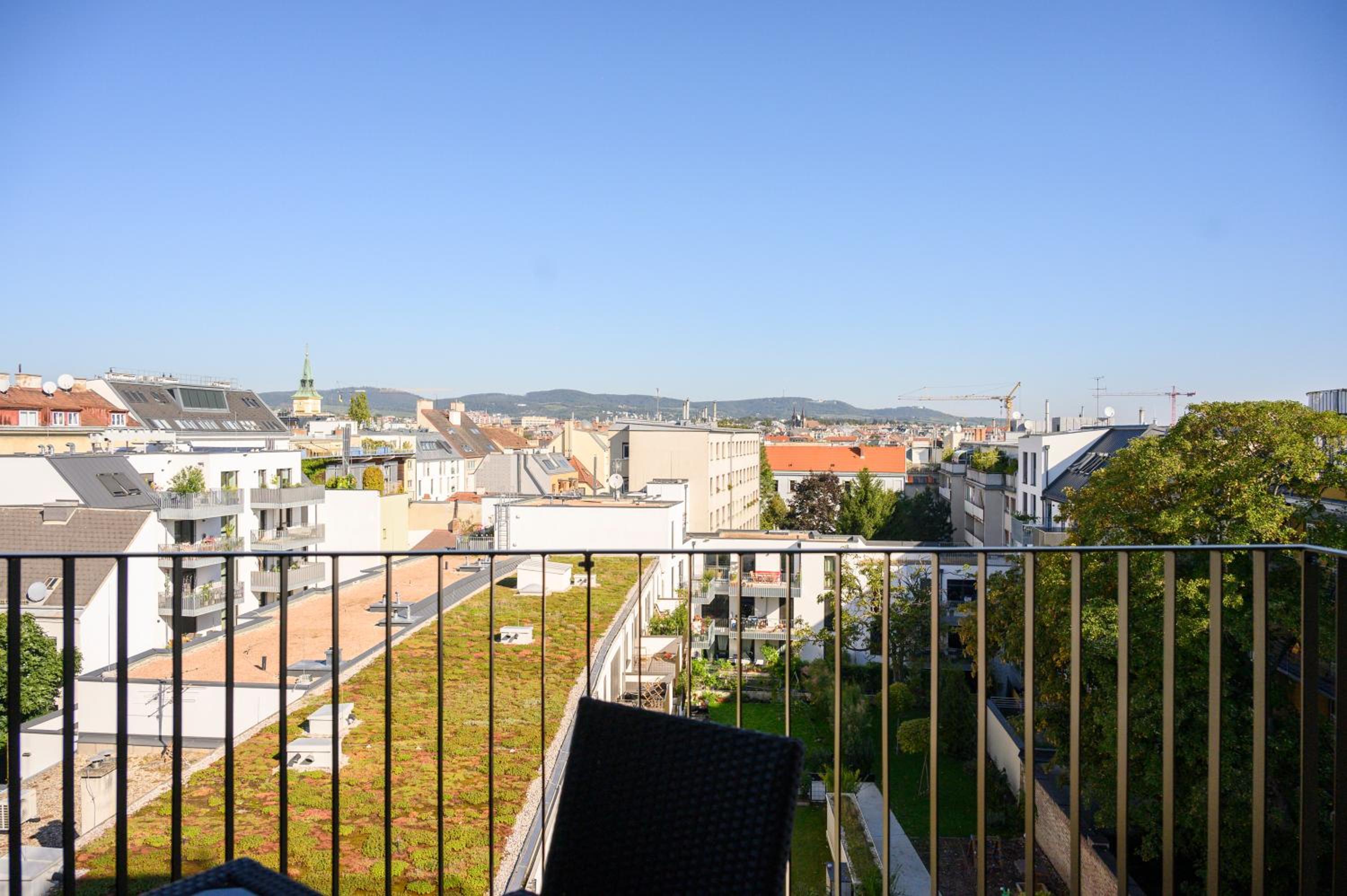 Vienna Sunny Side Up Apartments