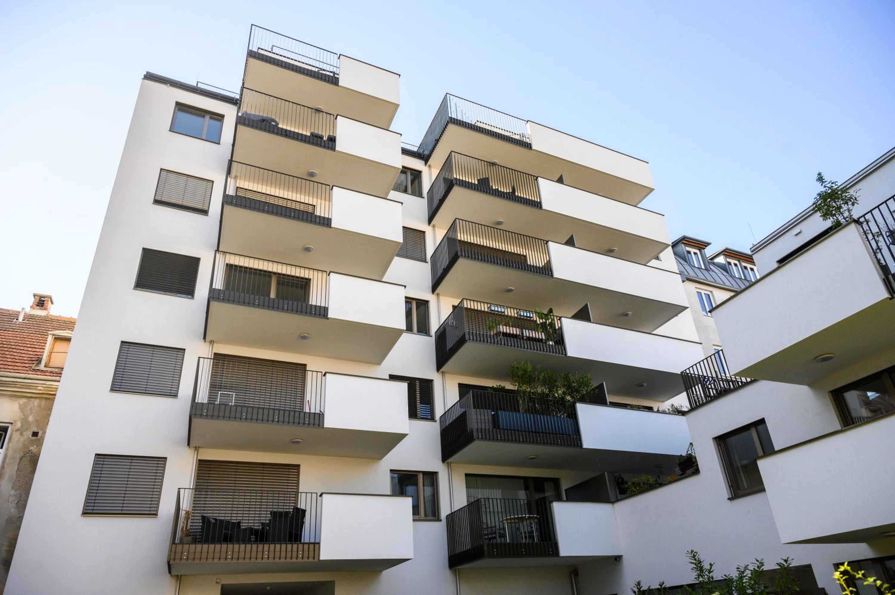 Vienna Sunny Side Up Apartments