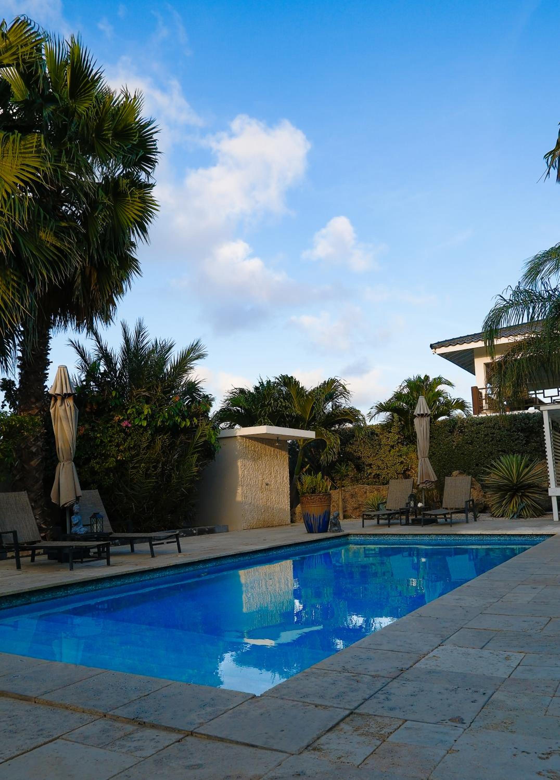 Goudhaen Luxury Private apartments Jan Thiel Beach