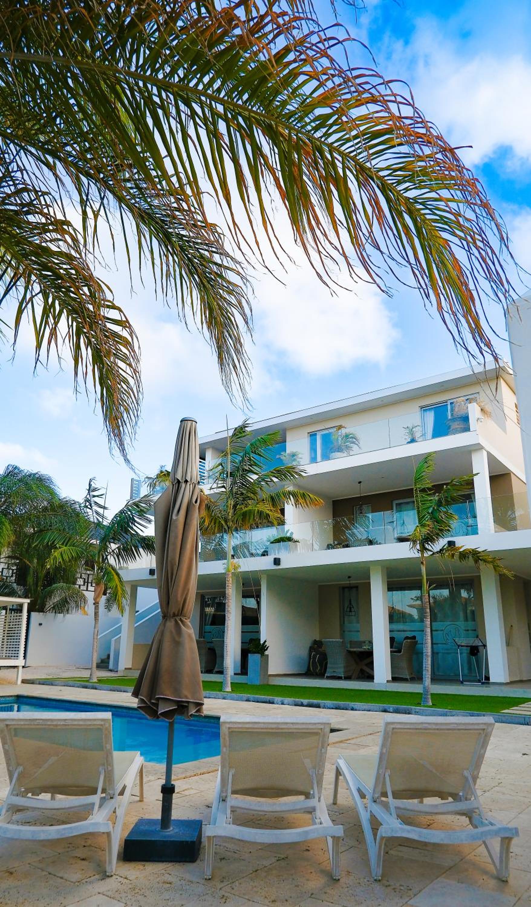 Goudhaen Luxury Private apartments Jan Thiel Beach