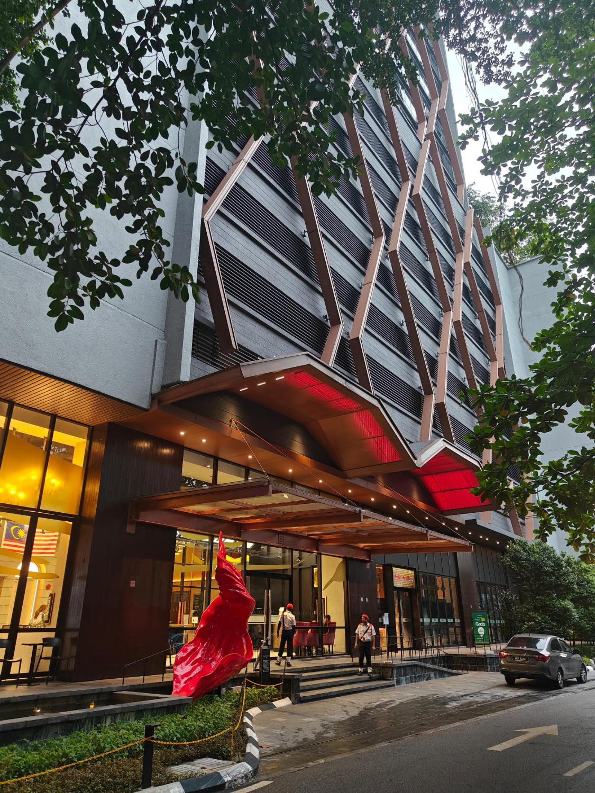Scarletz Suites KLCC Kuala Lumpur by OKIDOKI Homes