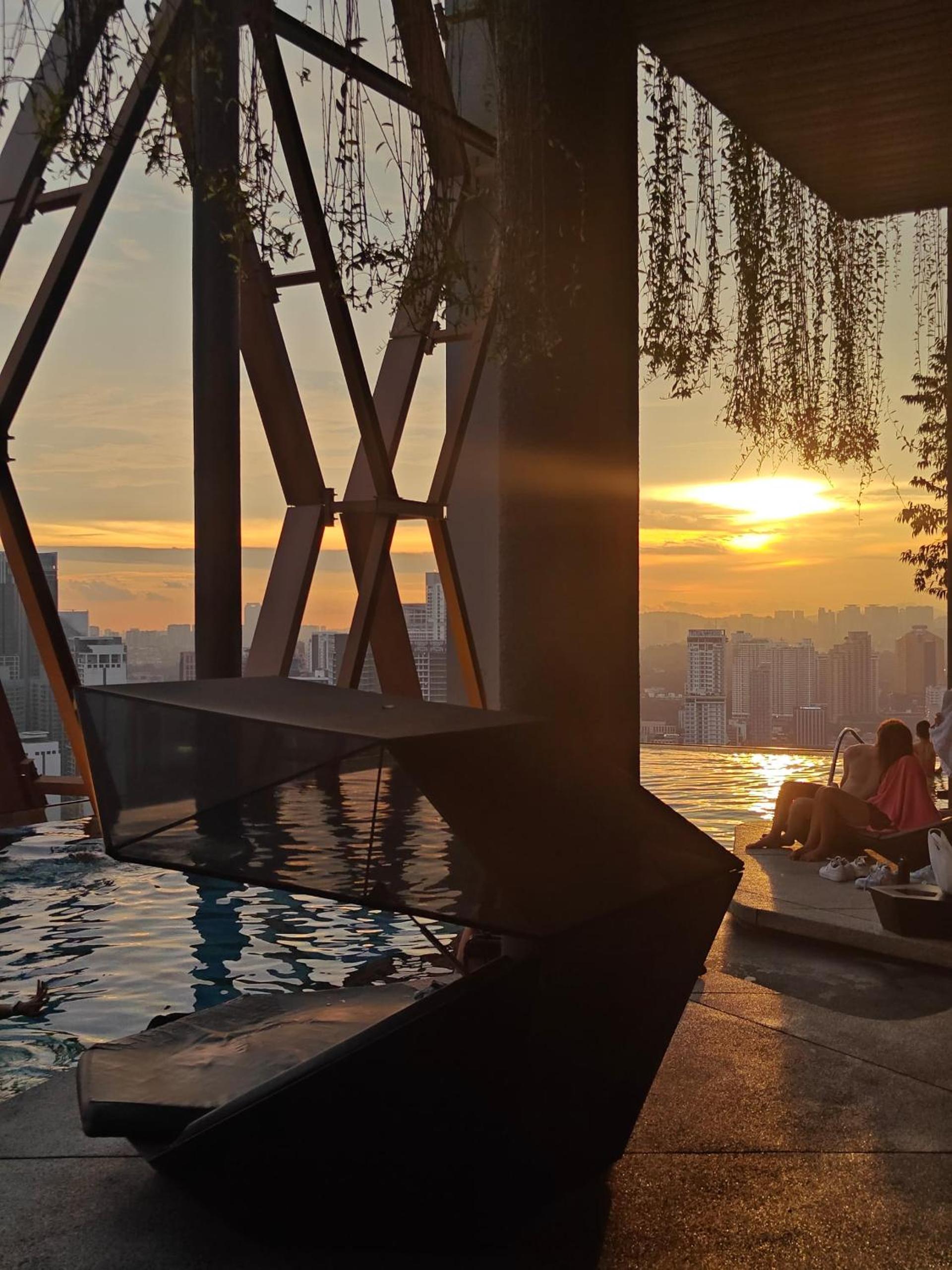 Scarletz Suites KLCC Kuala Lumpur by OKIDOKI Homes