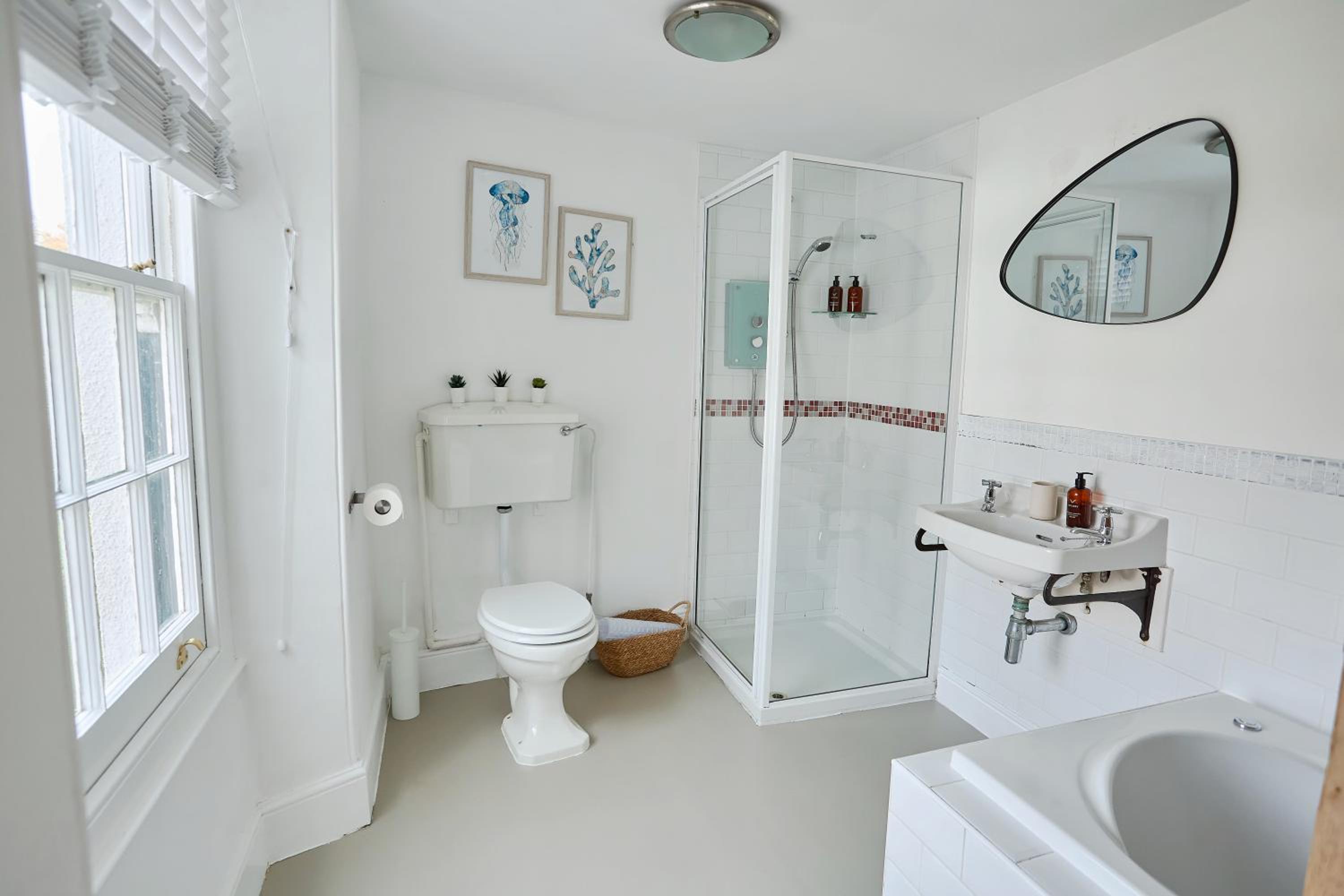 Woodley House, Coastal Reteat nr Bude - Sleeps 8 view 2